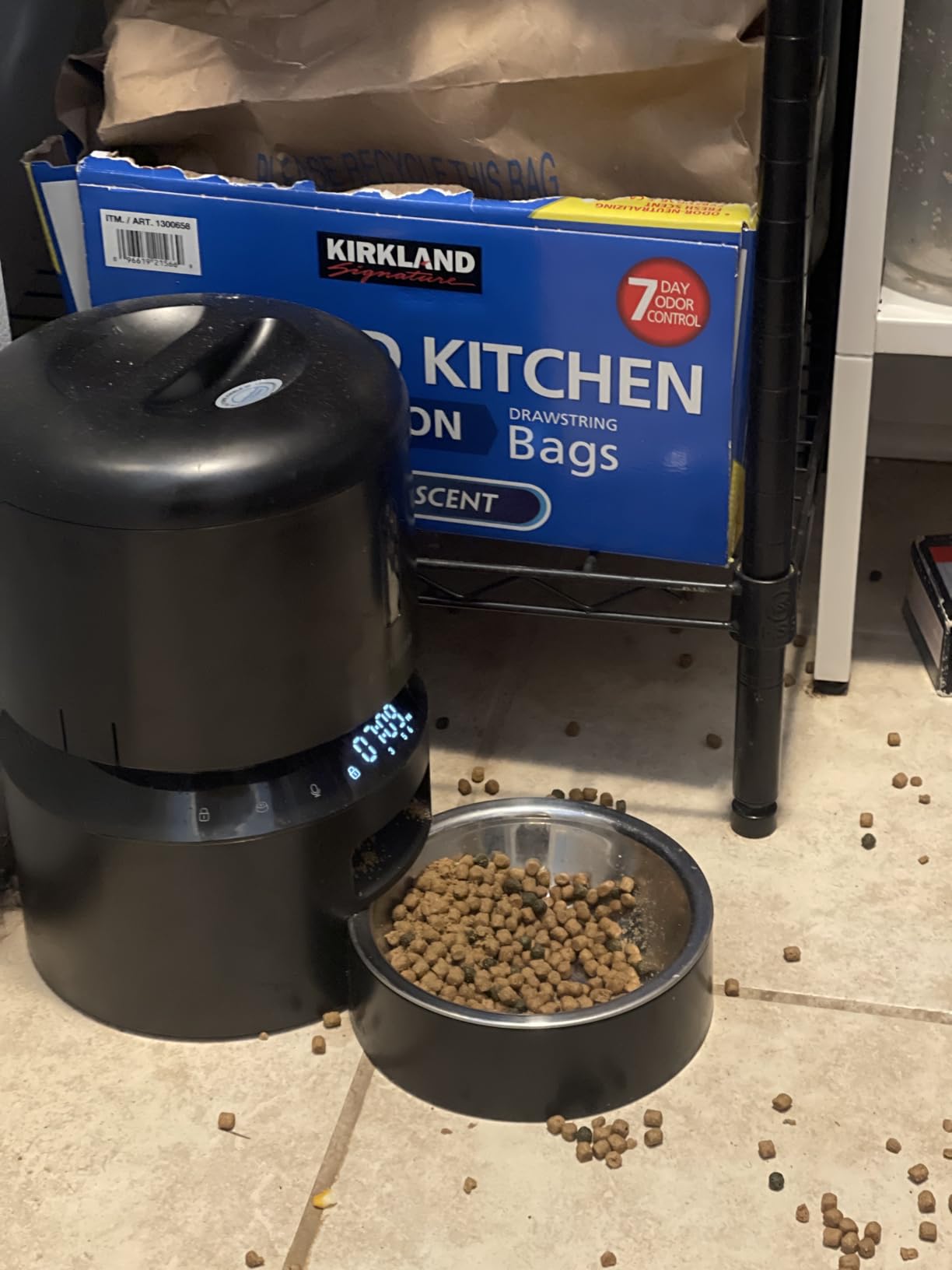 PETLIBRO Automatic Cat Feeder – 3L Programmable Pet Food Dispenser with Airtight Storage, Timed Portion Control, Voice Meal Call & Dual Power Supply, Clog-Free Healthy Feeding for Cats & Small Dogs customer photo 2