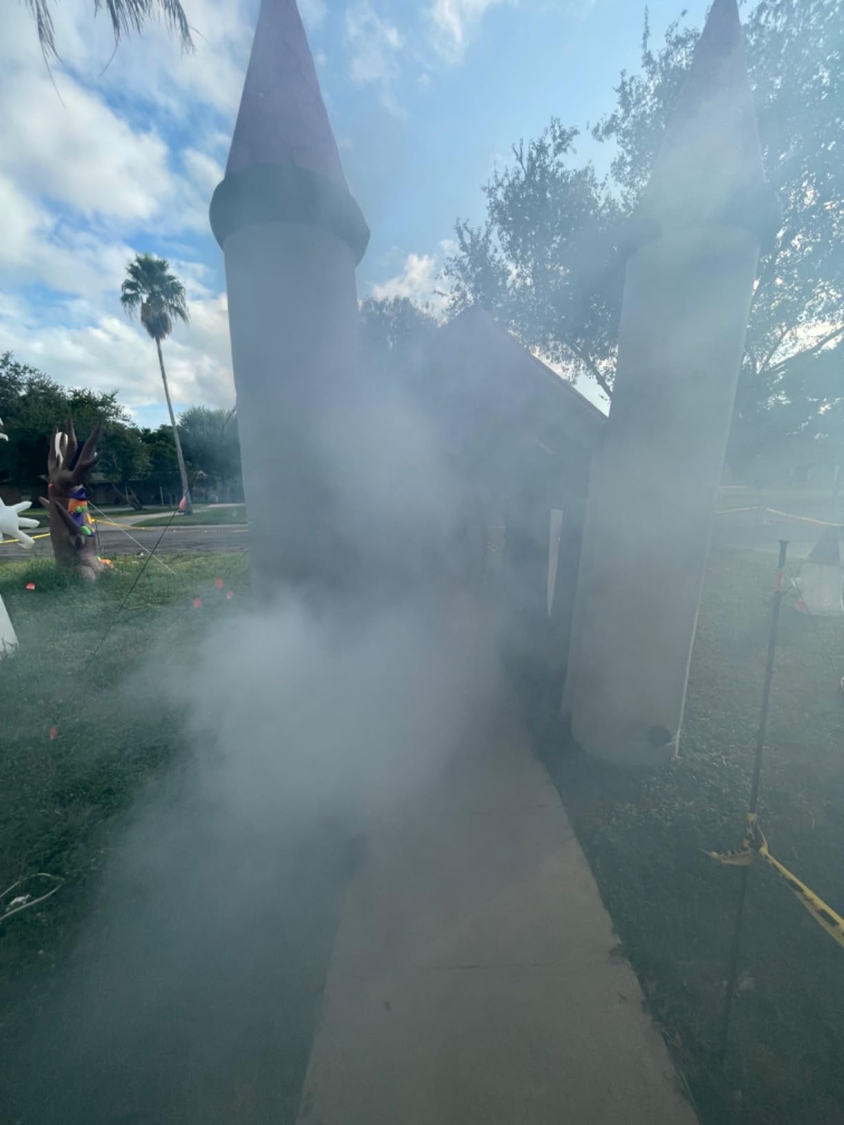 Donner Fog Machine for Party, Smoke Machine with Wired Remote Control, Smoke Machine Fog DFM-400S 400W for Stage Festival Christmas Halloween Thanksgiving Parties Show customer photo 1