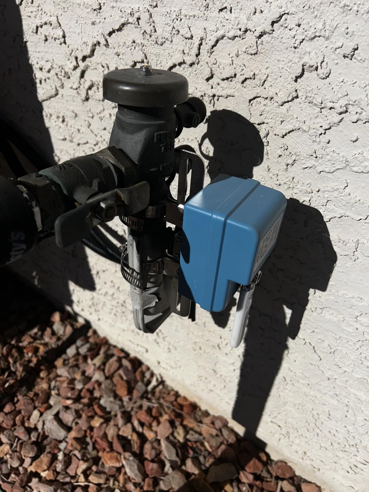 YoLink Water Shutoff Kit: Controller + EVO + 3-Pack Sensors + Hub customer photo 1