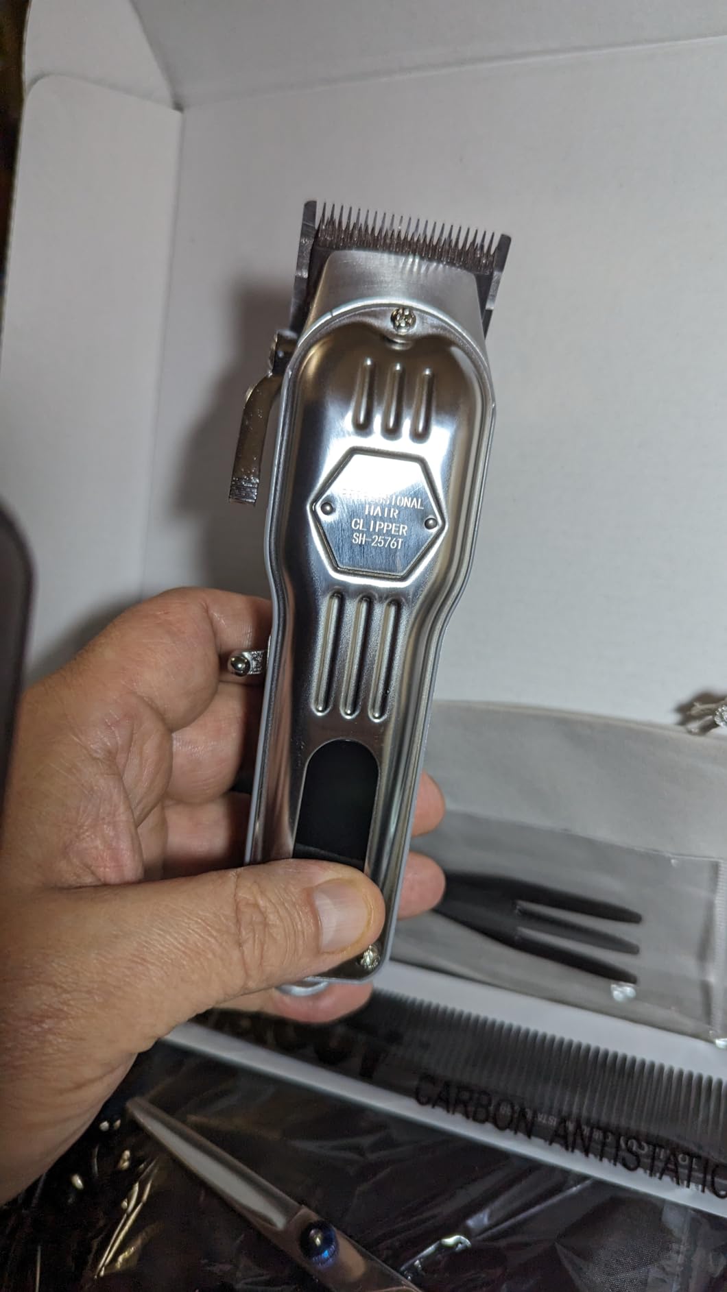 KIKIDO Cordless Hair Clippers for Men Professional Home Hair Cutting Kit customer photo 1