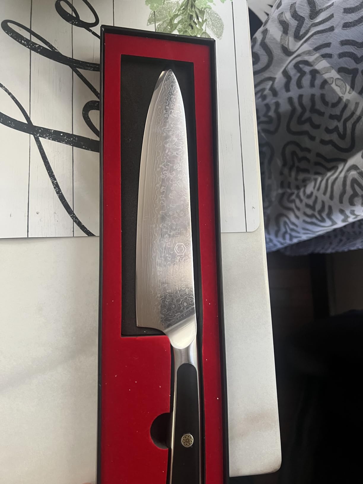 Sunnecko 8 Inch Japanese Damascus Chef Knife - Ultra Sharp VG10 Steel customer photo 1