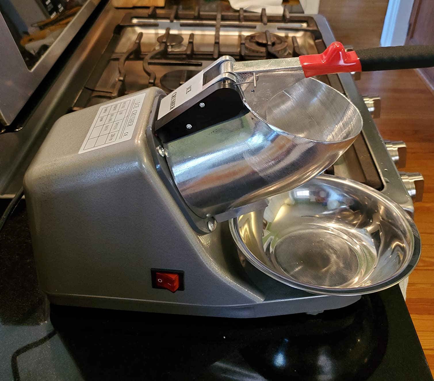 Reespring Snow Cone Machine Shaved Ice Machine Ice Crusher with 4 Blades Kitchen Electric for Shaved Ice and Snow Cone (300W 2000r/min) Comes with a Free Ice Pick,Ice Cube Tray, 6 Syrup dispensers customer photo 2