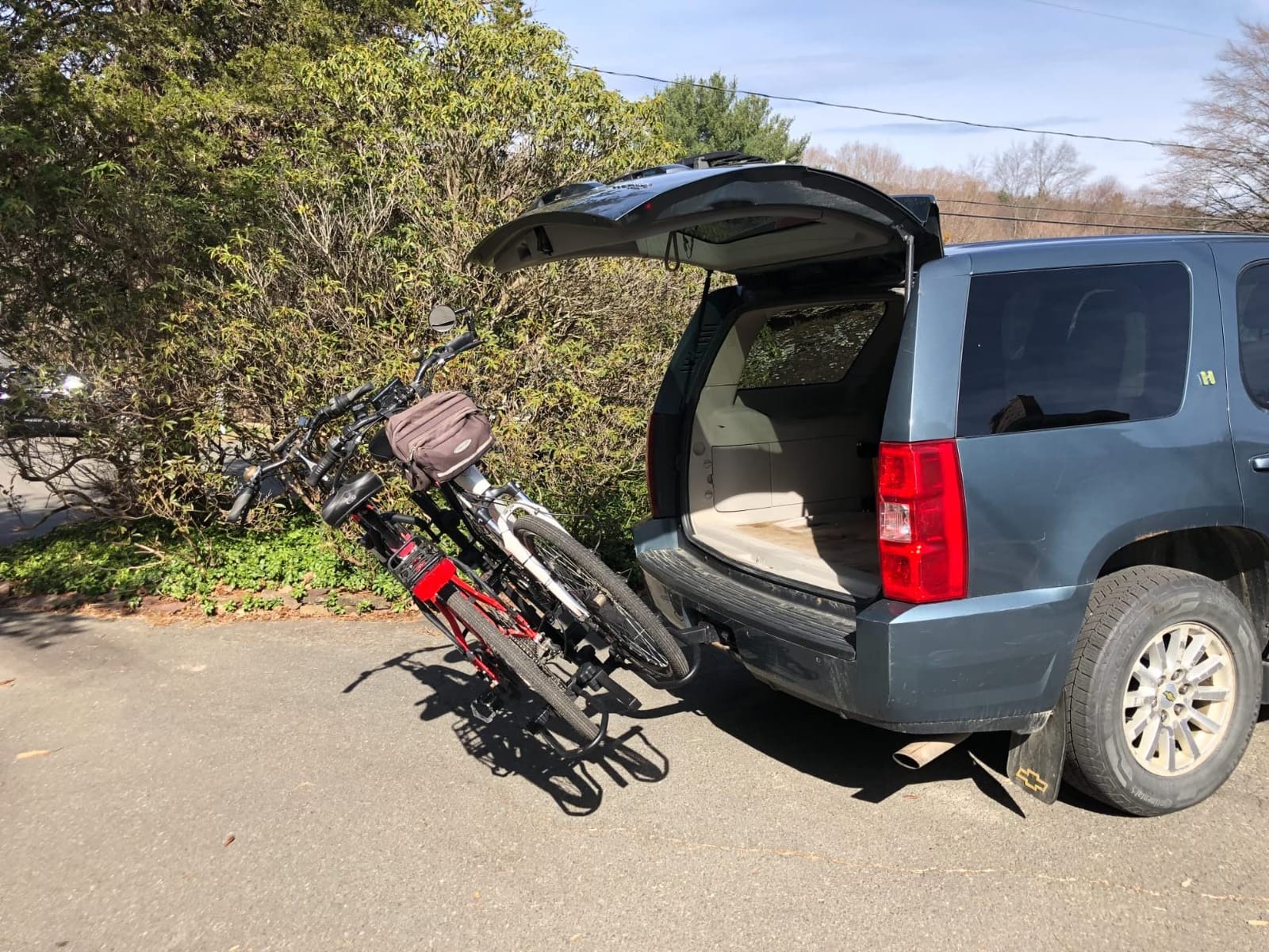 WEIZE Hitch Bike Rack, Wobble Free Smart Tilting Folding Bicycle Car Racks for Standard, Fat Tire and Electric Bike, 2-Bike 160 lbs Capacity, 2-inch Receiver customer photo 1