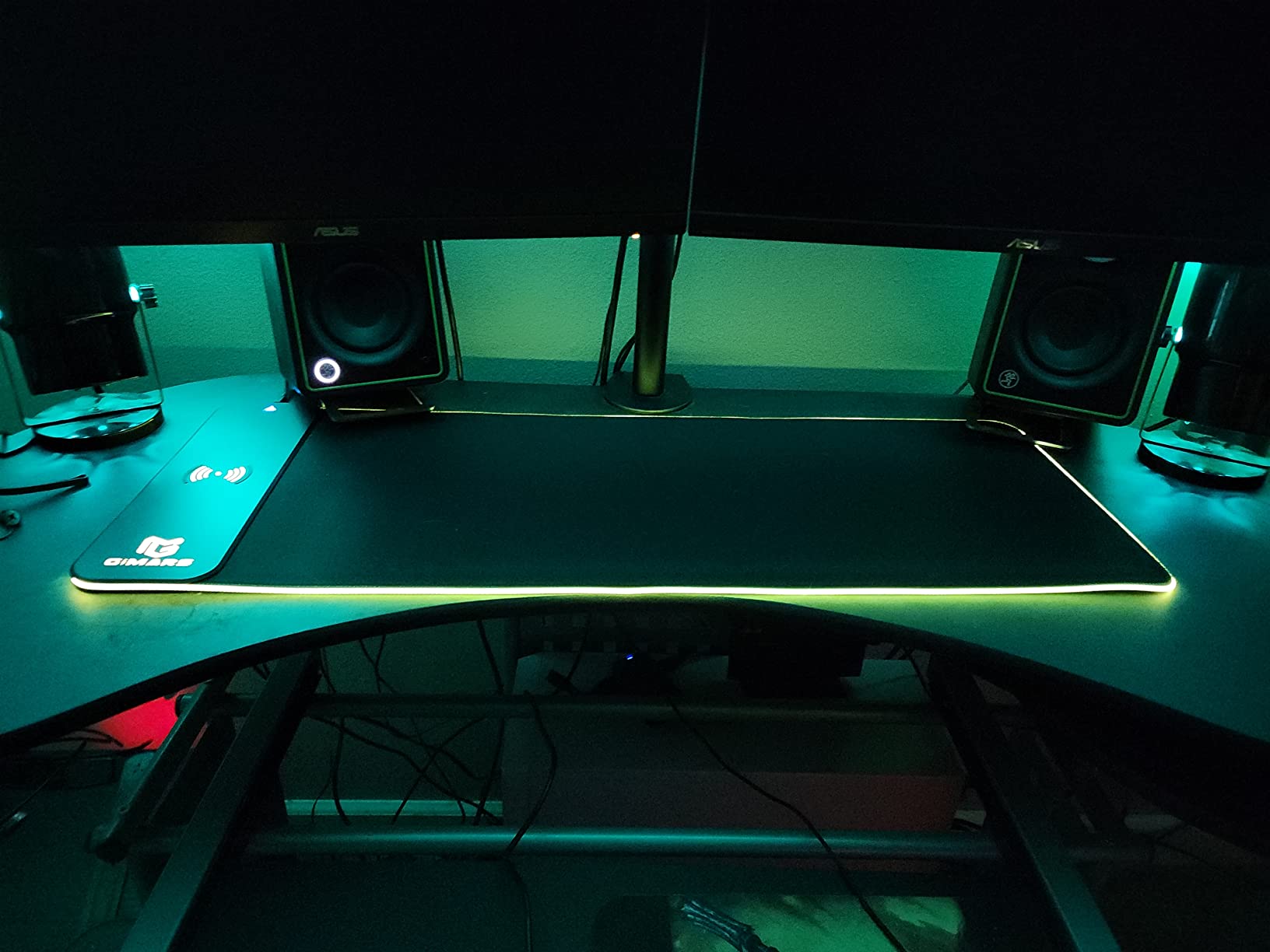 Gimars RGB Gaming Mouse Pad,15W Wireless Charging Mousepad with 10 Light Modes, Large Mousepad with Premium Smooth Surface, Non-Slip Mouse Mat for Gaming, Desk, PC,Office, 31.5x11.8x0.16inch customer photo 2