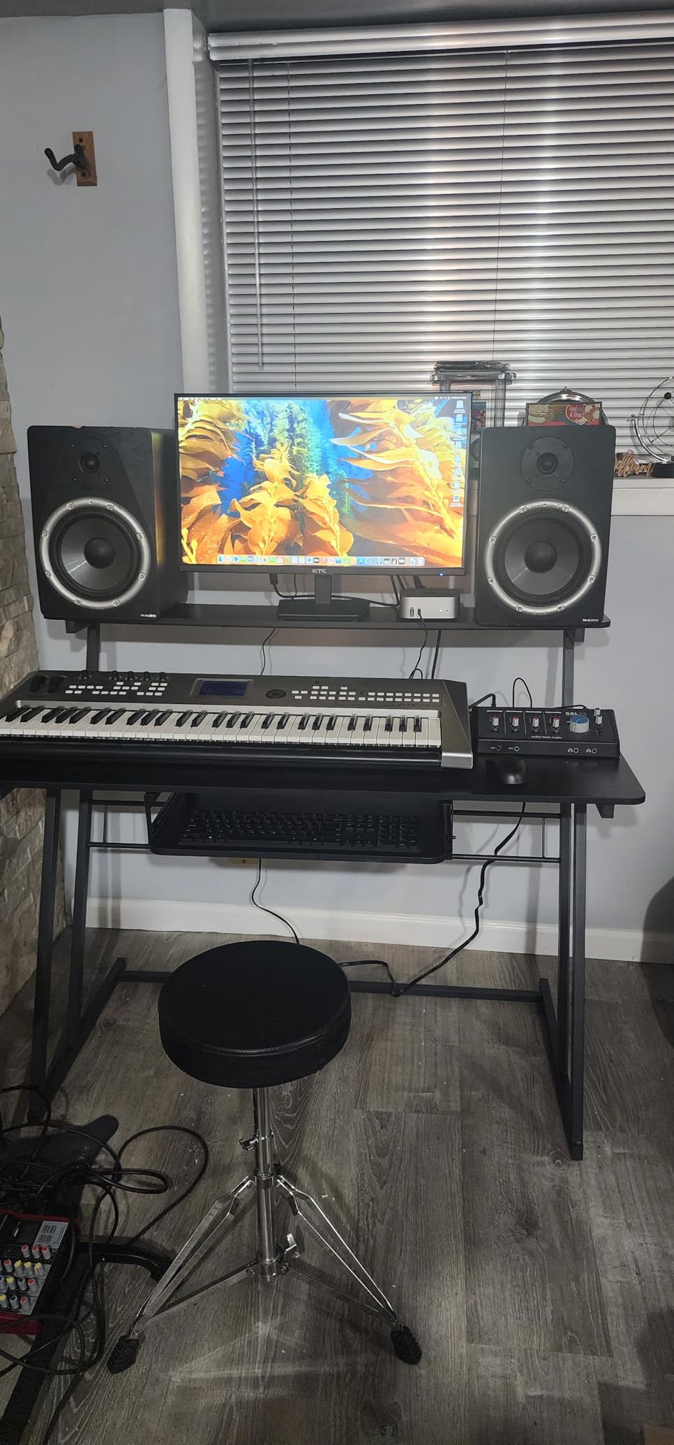 Armocity Music Studio Desk Production Workstation - Recording Studio Desk customer photo 2