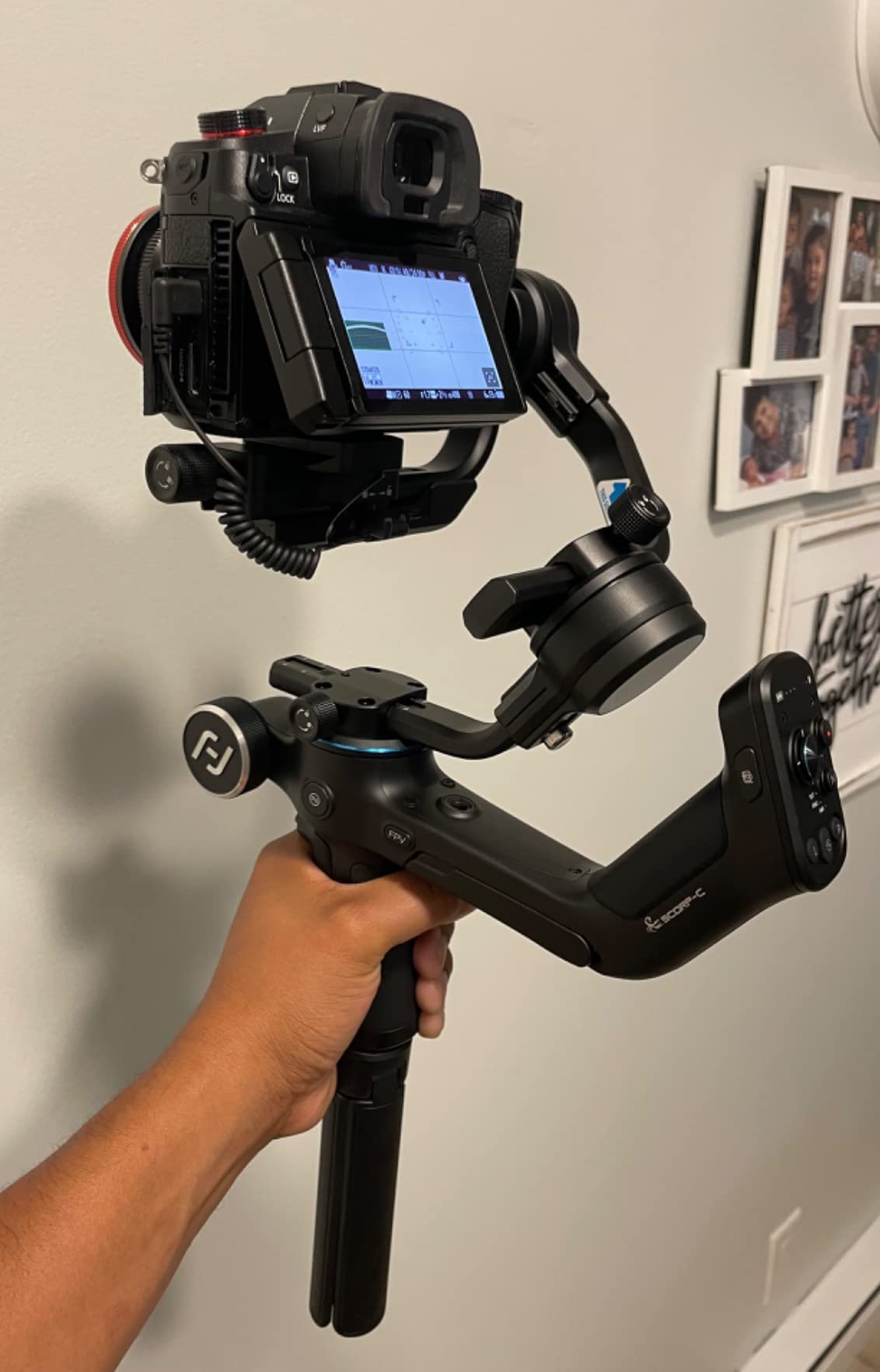 FeiyuTech SCORP-C Gimbal Stabilizer for Cameras DSLR and Mirrorless Camera customer photo 1