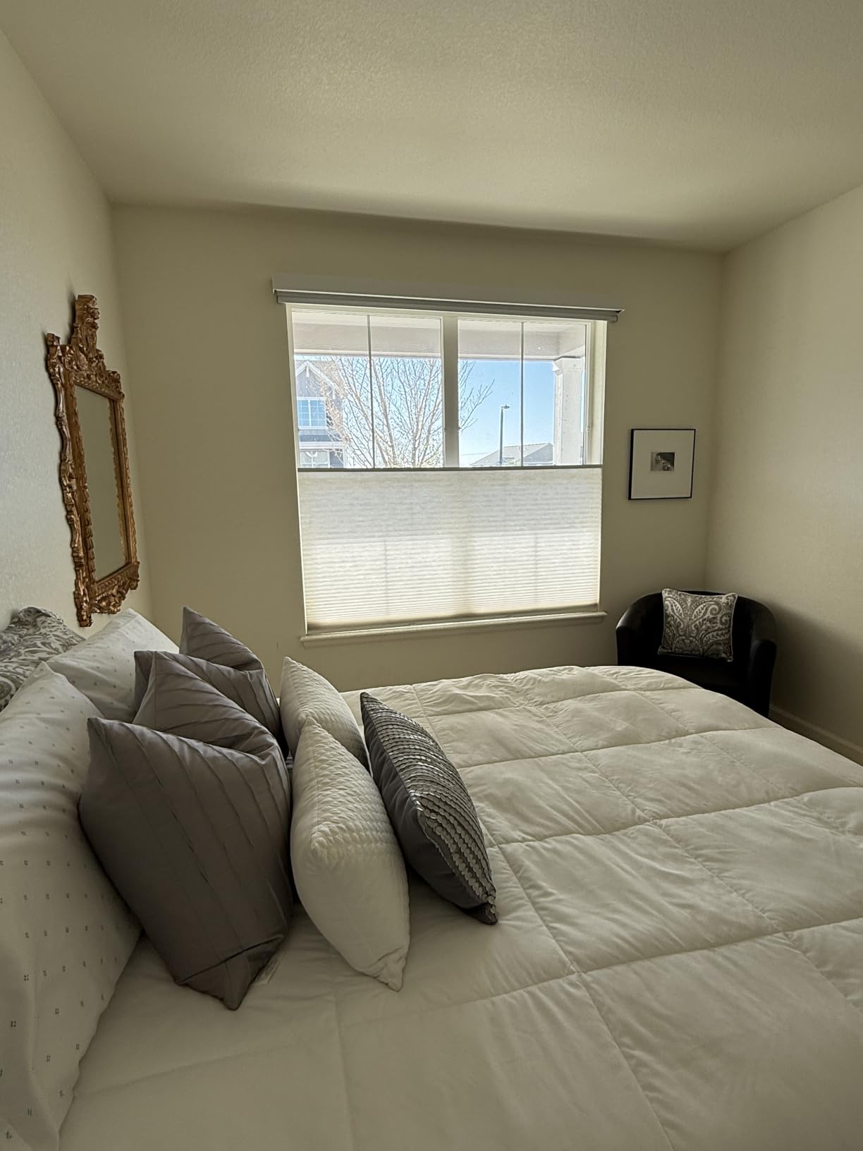Motorized Roller Shades, 100% Blackout, Gentle White customer photo 2