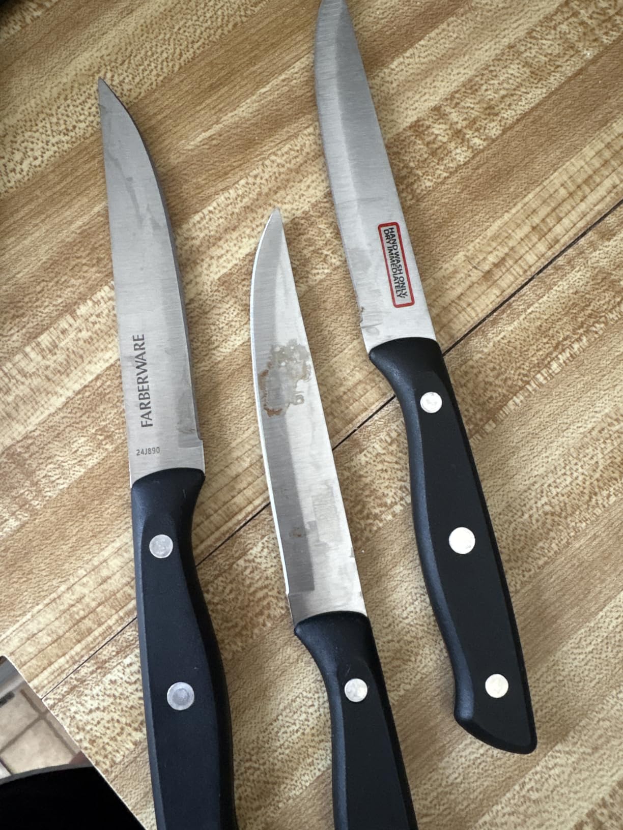Farberware Stamped Triple Rivet Steak Knife Set - Black, Set of 4 customer photo 2