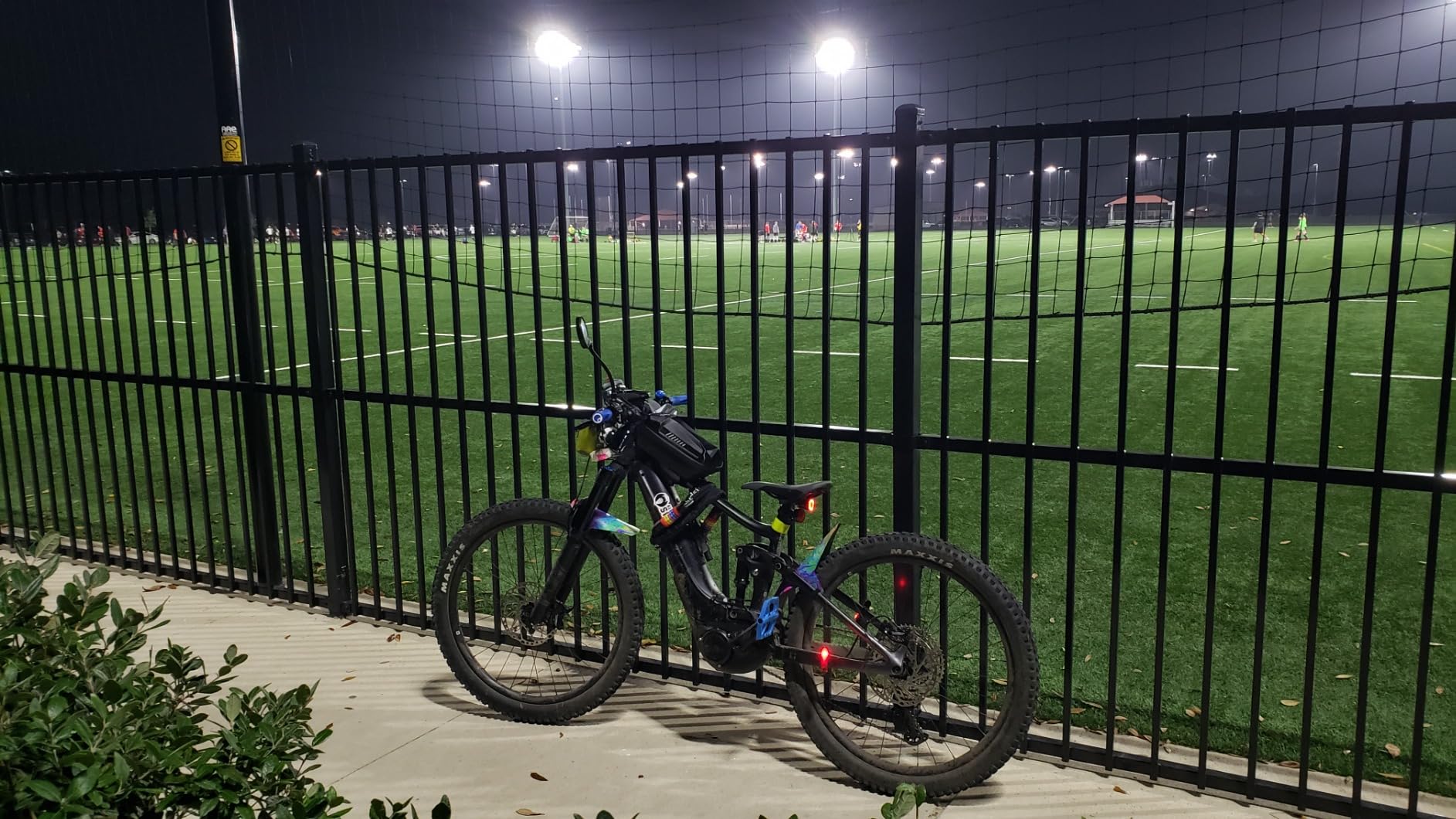 ROCKBROS Bike Tail Light Smart,Brake Bicycle Rear Lights Rechargeable,IPX6 customer photo 1