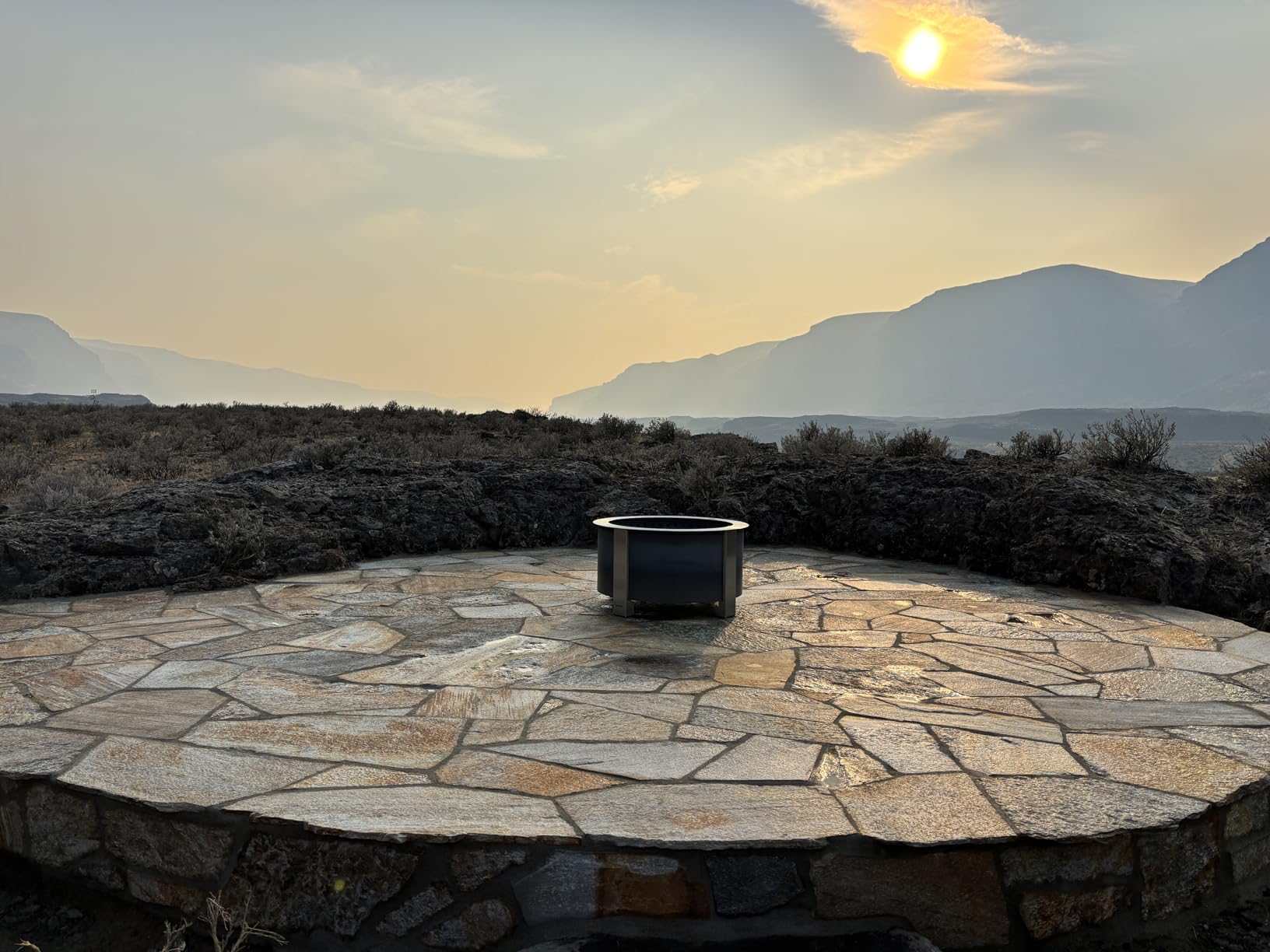 Breeo X Series 24 - Corten Steel Smokeless Fire Pit for Outside - 27.5 in customer photo 2
