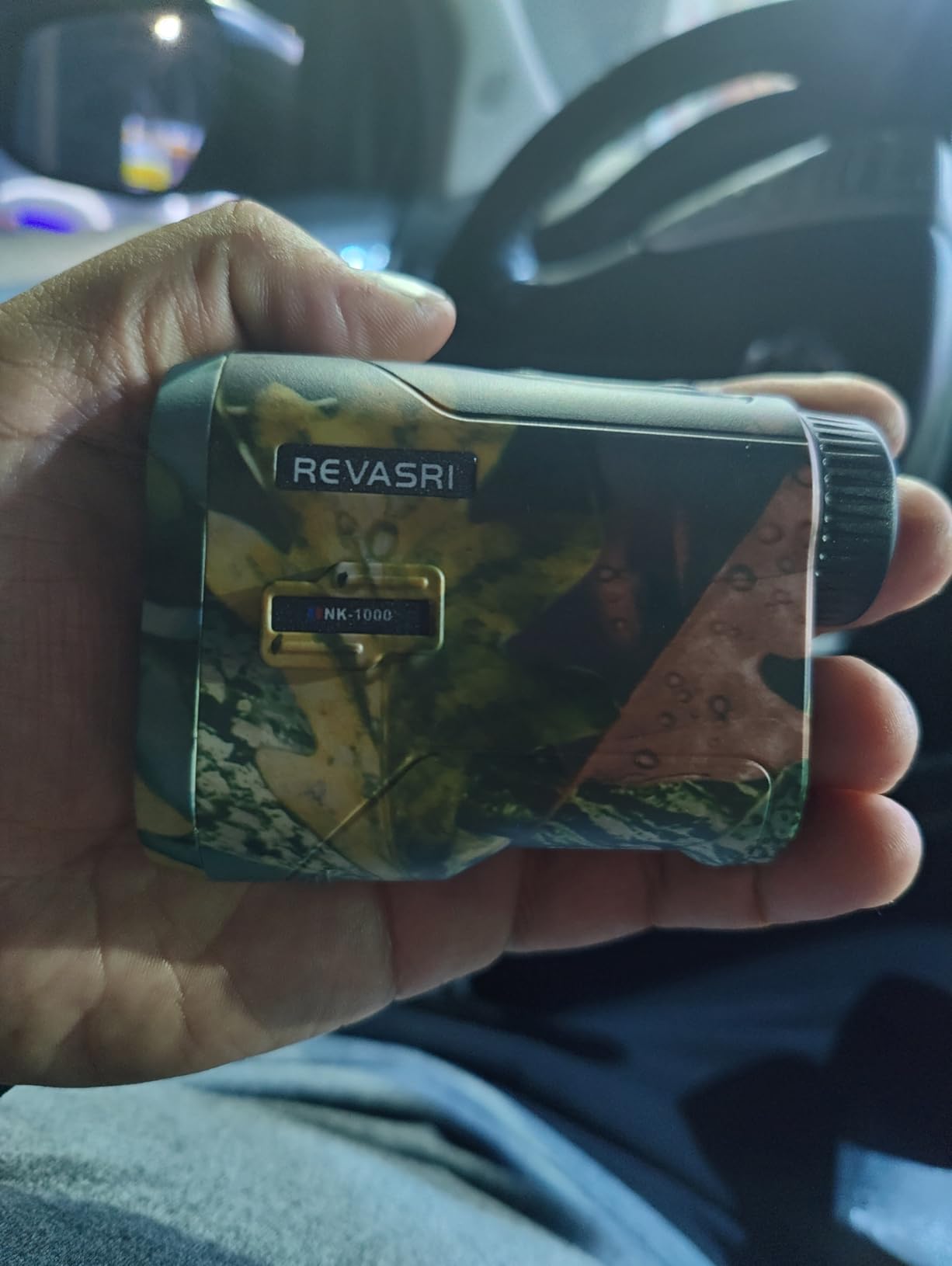 REVASRI Hunting Laser Rangefinder with Rechargeable Battery 1000 Yards Hunting Range Finder with Target Acquisition Technology Easy-to-Use Clear Accurate Rangefinders for Hunters customer photo 2