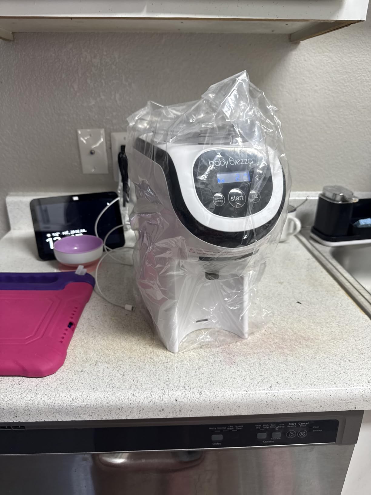 Baby Brezza Formula Pro Mini Baby Formula Maker Machine, White customer photo 1