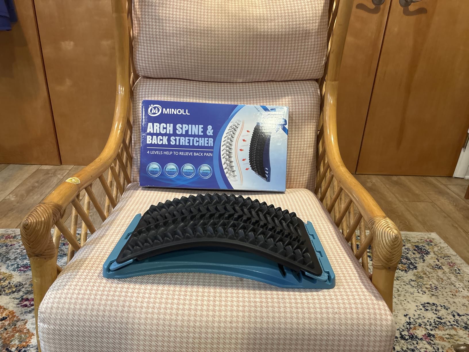 MINOLL Back Stretcher for Lower Back Pain Relief, Multiple Level Adjustable Arch Lumbar Back Cracker Board, Back Cracking Device, Back Massager for Scoliosis, Spine Decompression Support customer photo 1