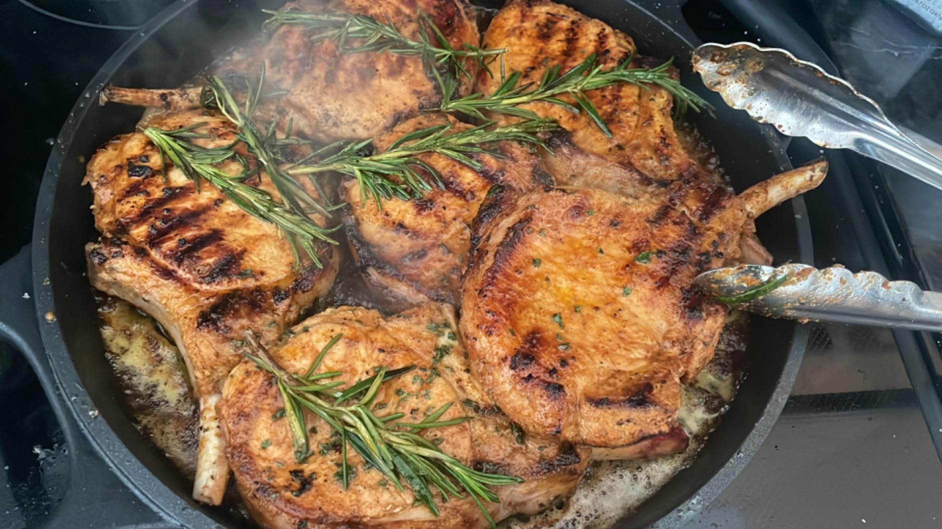 S·KITCHN Cast Aluminum Griddle Pan for Stovetop with Lid - Lighter than Cast Iron Skillet,Round Frying Pans Nonstick Grill Pan Dishwasher & Oven Safe,12IN customer photo 1