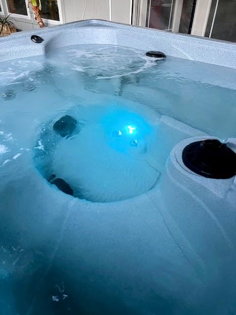 Ouster Hot Tub Weekly Care - 3in1 Cleaner, Clarifier & Conditioner (4-Week) customer photo 2