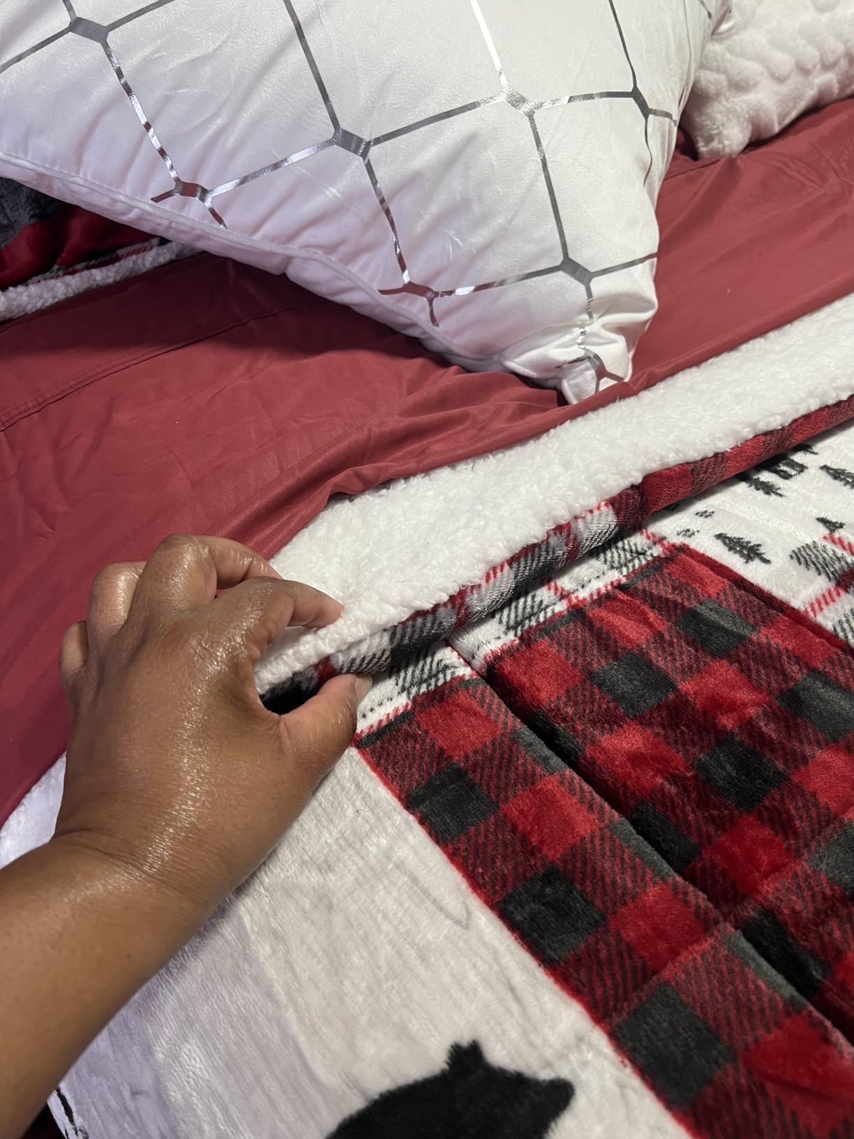 Elegant Comfort 3-Piece Winter Lodge-Patch Sherpa Comforter Soft, Cozy and Durable Quality, Heavy Weight Reversible Down Alternative Micro-Suede, Patch Sherpa Comforter, Queen customer photo 1