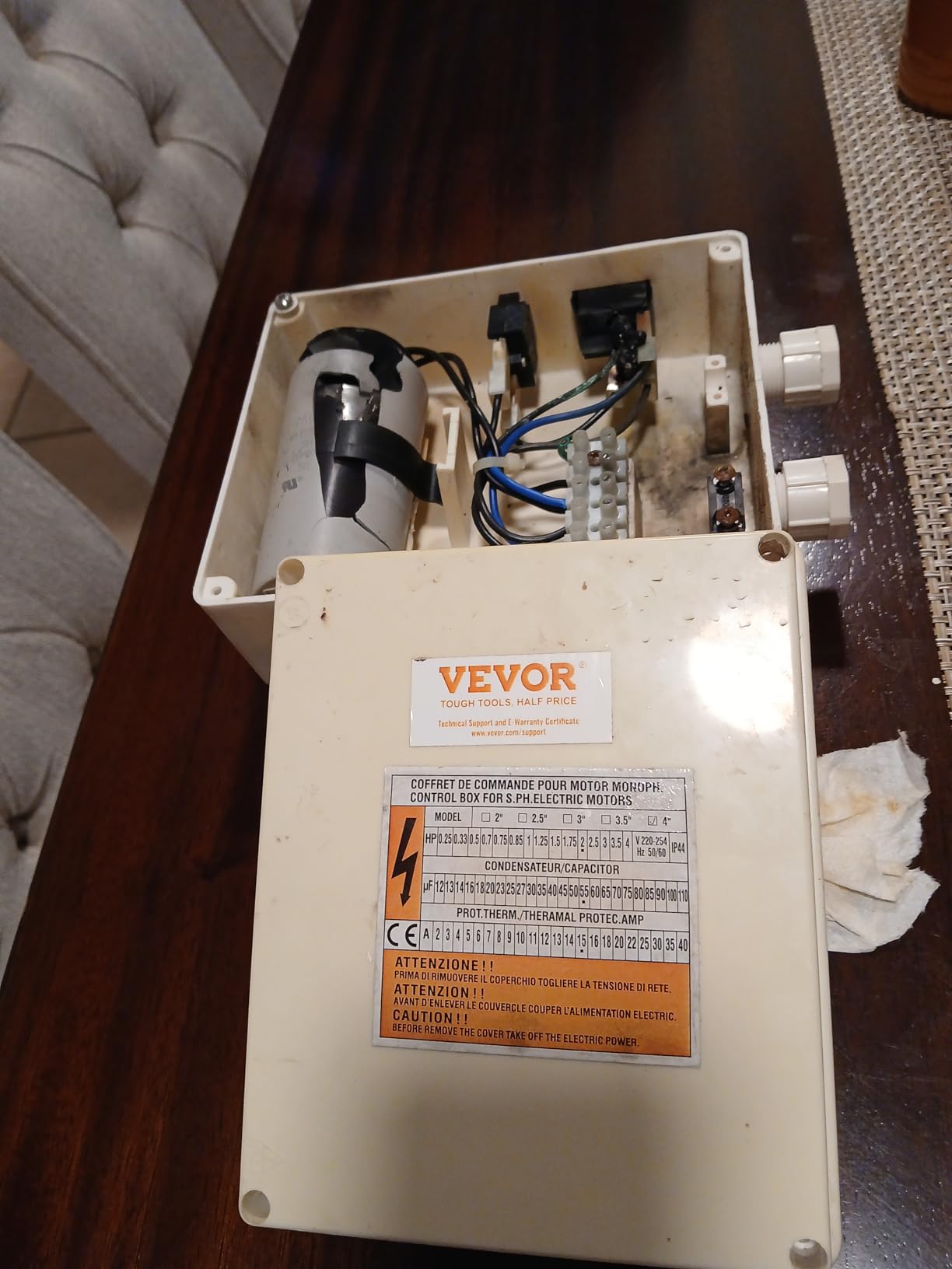 VEVOR Deep Well Submersible Pump 2 HP 230V/60Hz 37 GPM Flow 427 ft Head customer photo 2