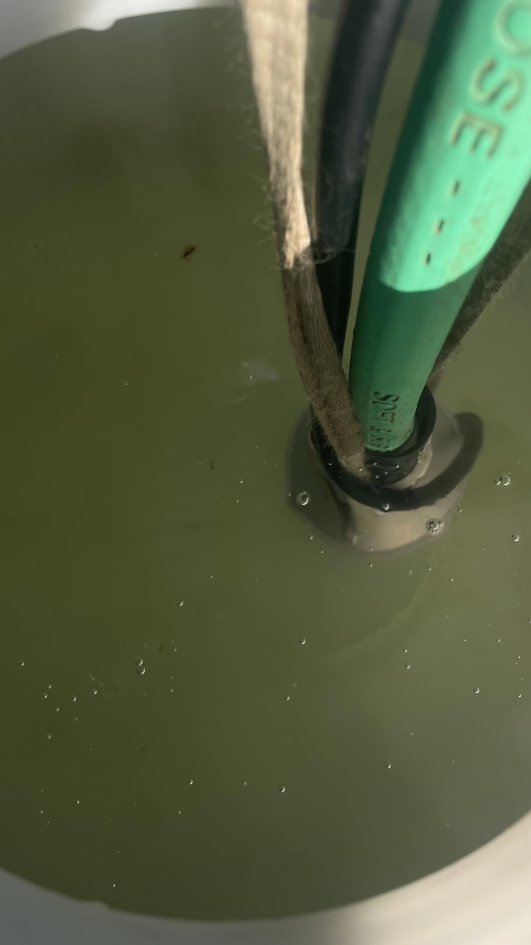 VEVOR Deep Well Submersible Pump 1 HP 115V/60Hz 37 GPM Flow 207 ft Head customer photo 1
