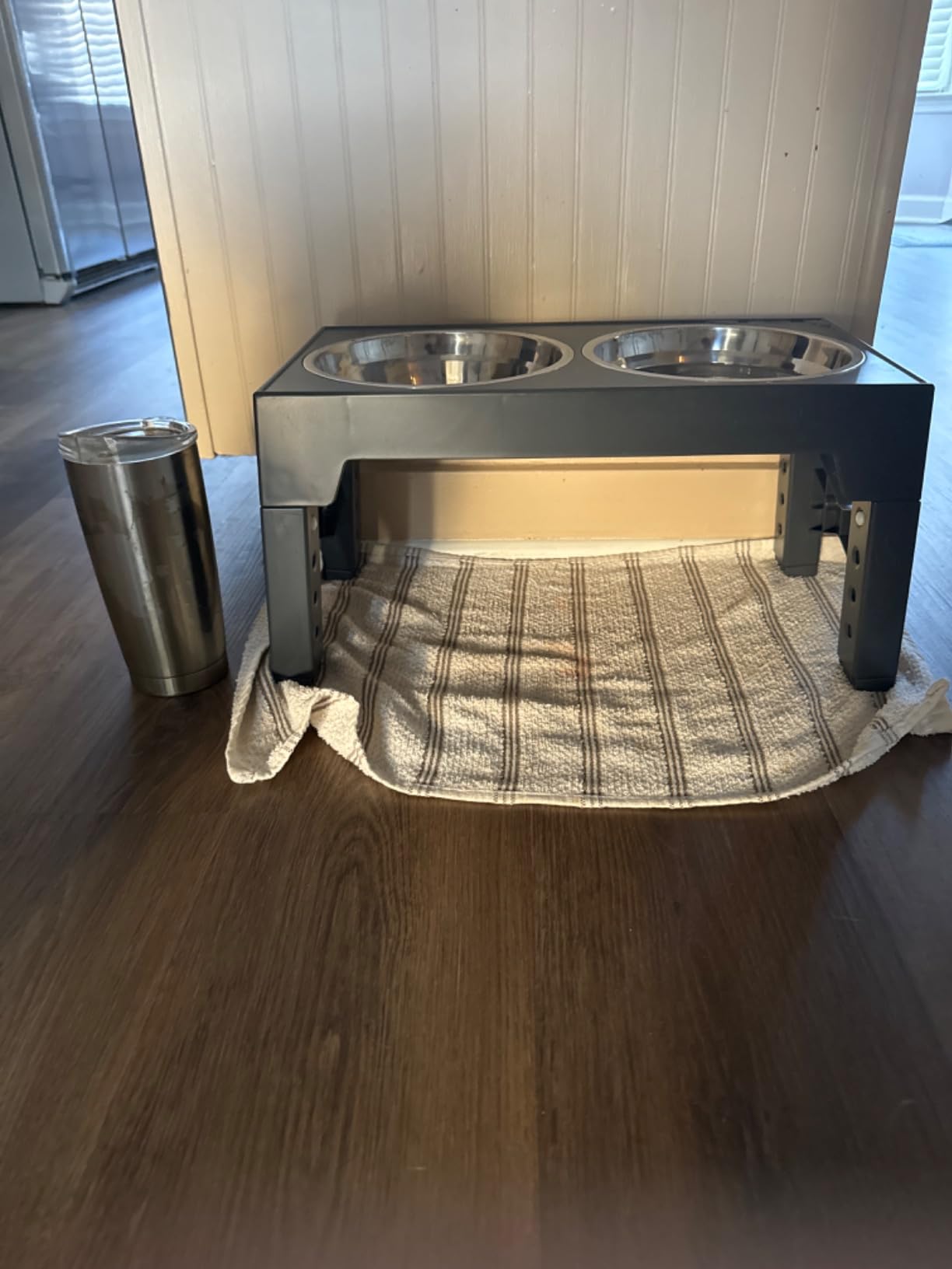 Niubya Elevated Dog Bowls with 2 Stainless Steel Dog Food Bowls, Raised Dog Bowl Adjusts to 5 Heights (3.15