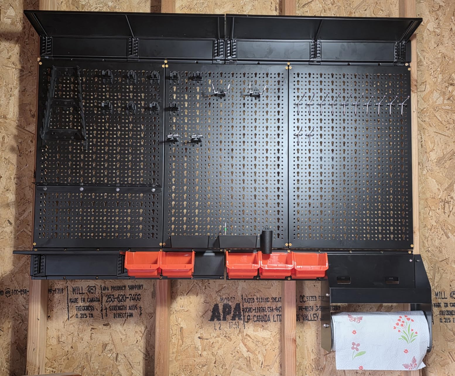 TORACK Metal Pegboard Wall Organizer 24x48 in, Tool Storage Pegboard, Black customer photo 2