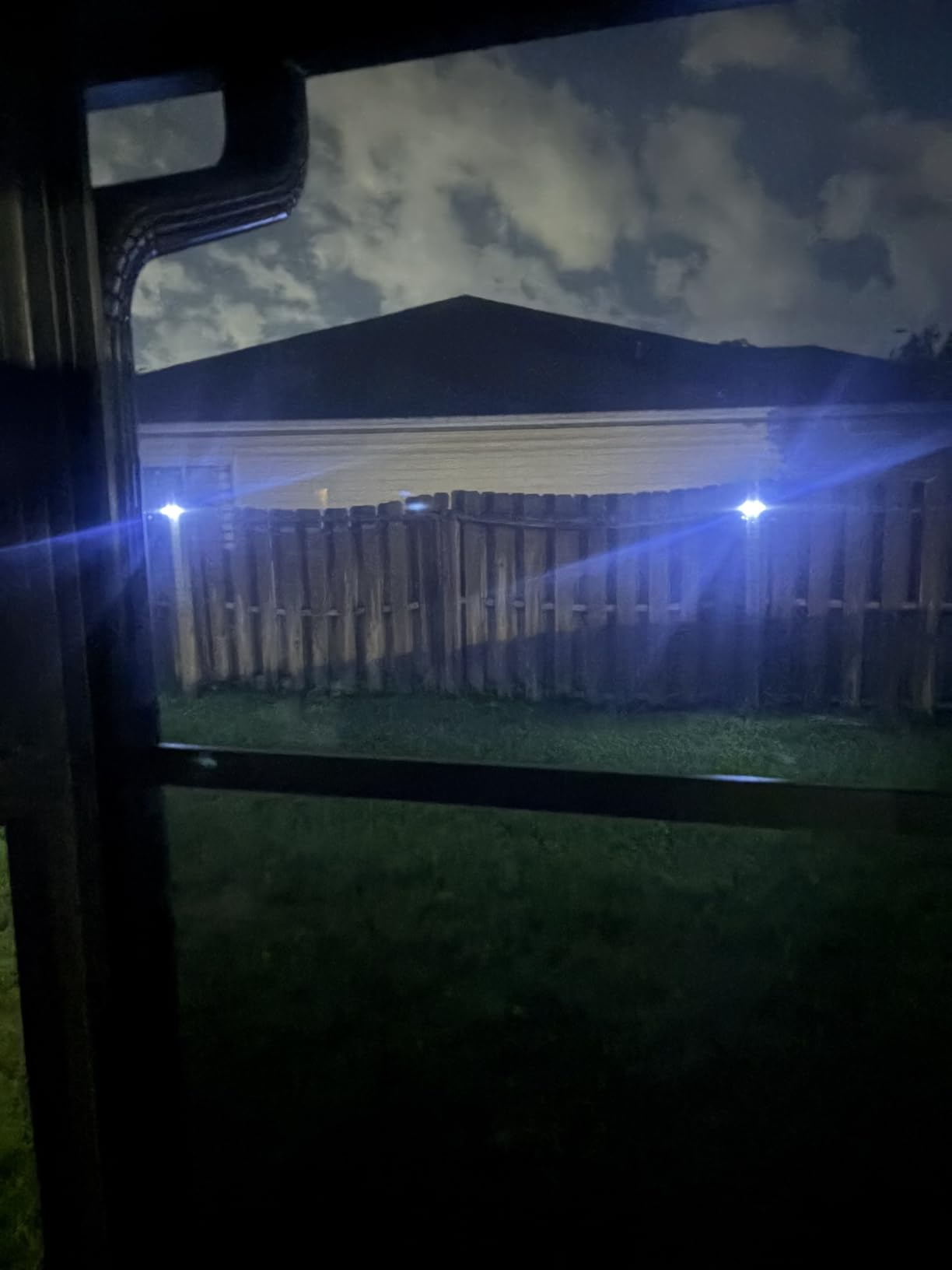 Peasur Solar Lights Outdoor Motion Sensor, 6 Pack 140 LED Solar Powered Fence Light Waterproof, 3 Modes Security Wall Lighting for Outside Yard Deck Garden customer photo 1