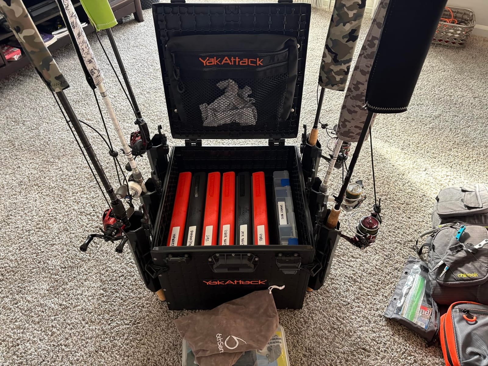 KastKing HyperSeal Waterproof Tackle Box, 3700 Tackle Trays customer photo 1
