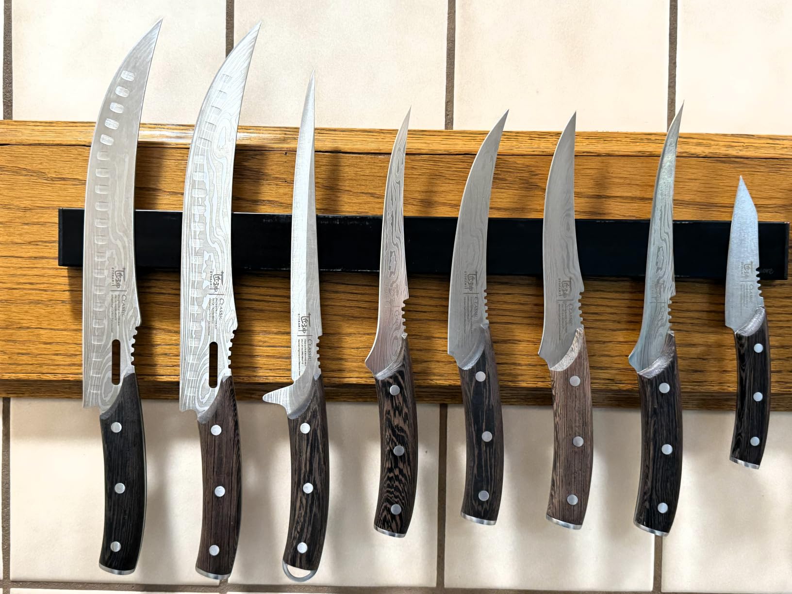 Dmore magnetic knife holder for wall—with 3 hooks, No Drilling, 16 Inch customer photo 1