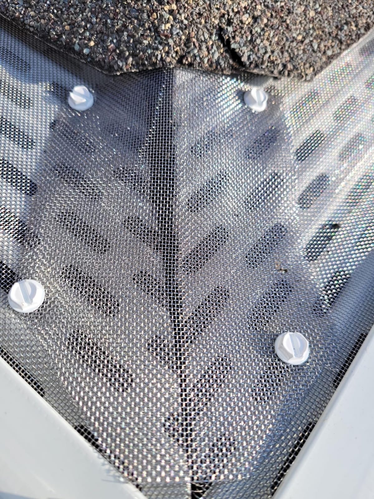 DIY Gutter Guards, 5 Inch, 48 FT, Stainless Mesh, White customer photo 2
