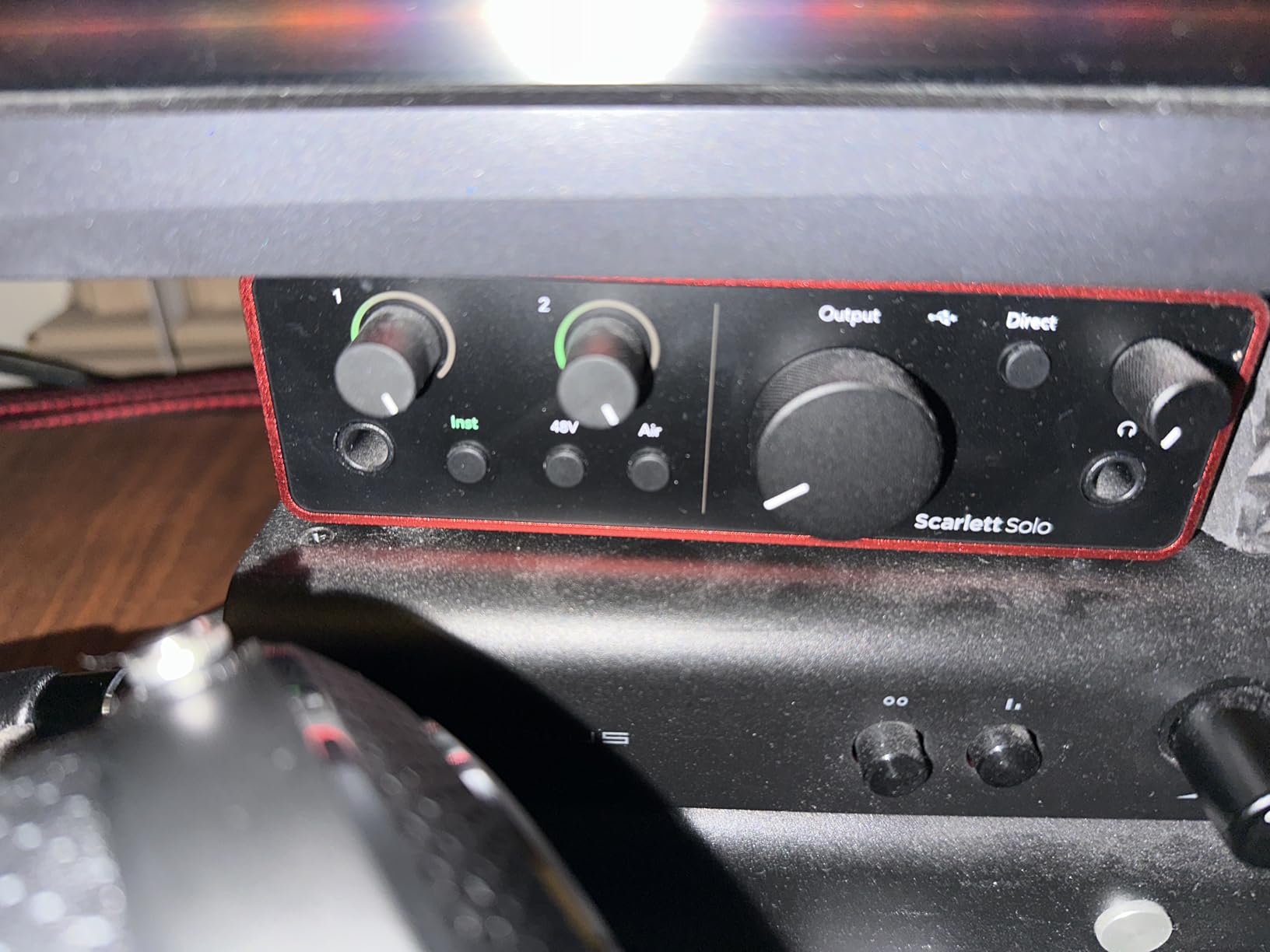 Focusrite Scarlett Solo 4th Gen USB-C Audio Interface | 1 XLR Mic Preamp, 1 Hi-Z Instrument Input, 24-Bit/192kHz, 120dB Dynamic Range, Air Modes, PC/Mac/iPad Compatible customer photo 1