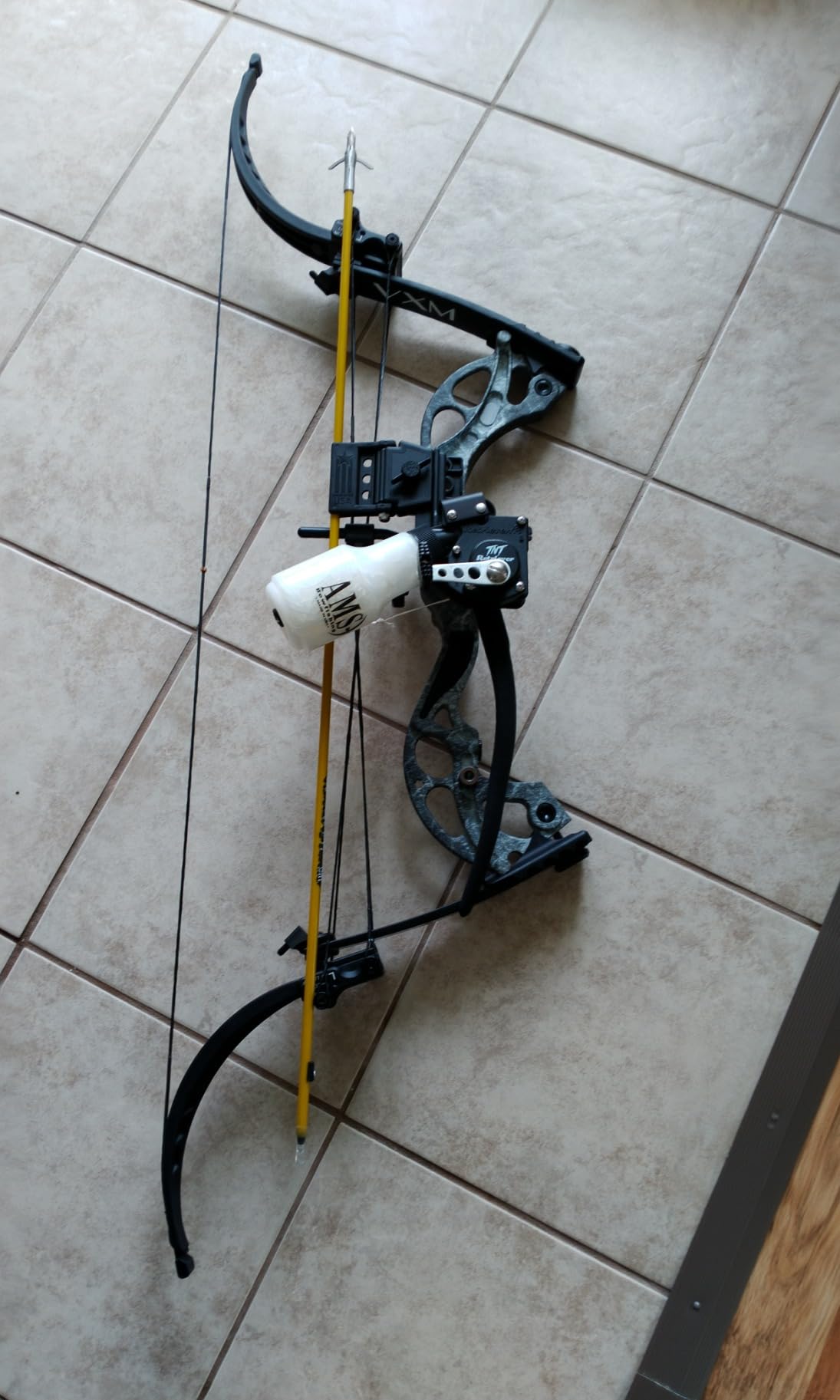 Muzzy Right Hand VXM Bowfishing Bow customer photo 2