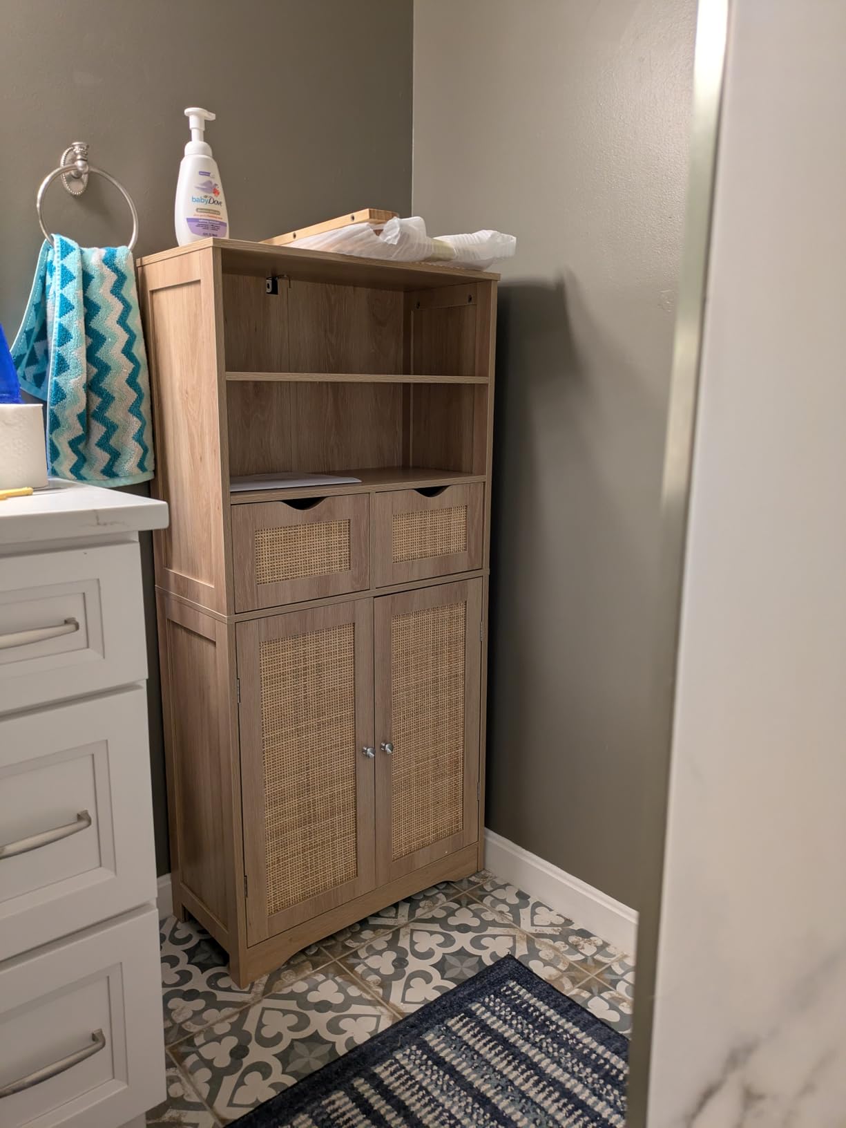 Iwell Tall Bathroom Cabinet, Storage Cabinet with Adjustable Shelves, Bathroom Storage Cabinet for Living Room, Dining Room, Entryway, White customer photo 1