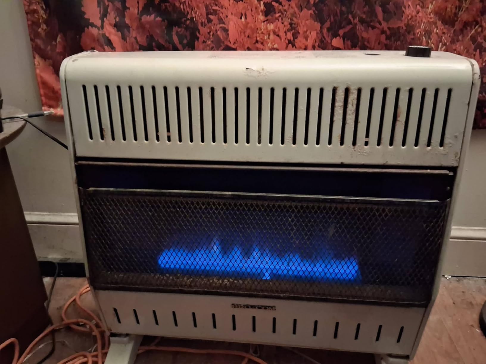ProCom Heating Natural Gas Ventless Infrared Plaque Heater With Base Feet - 30,000 BTU, T-Stat Control - Model# MN300TPA-B customer photo 1