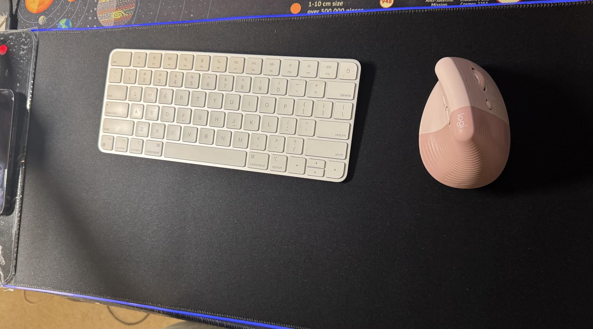 Schkner RGB Gaming Mouse Pad with Wireless Charging 15W, Large Desk Mat 800x300x4mm, 10 Light Modes Keyboard Pad with Non-Slip Rubber Base, Waterproof Mousepad for Gaming PC MacBook Laptop customer photo 2