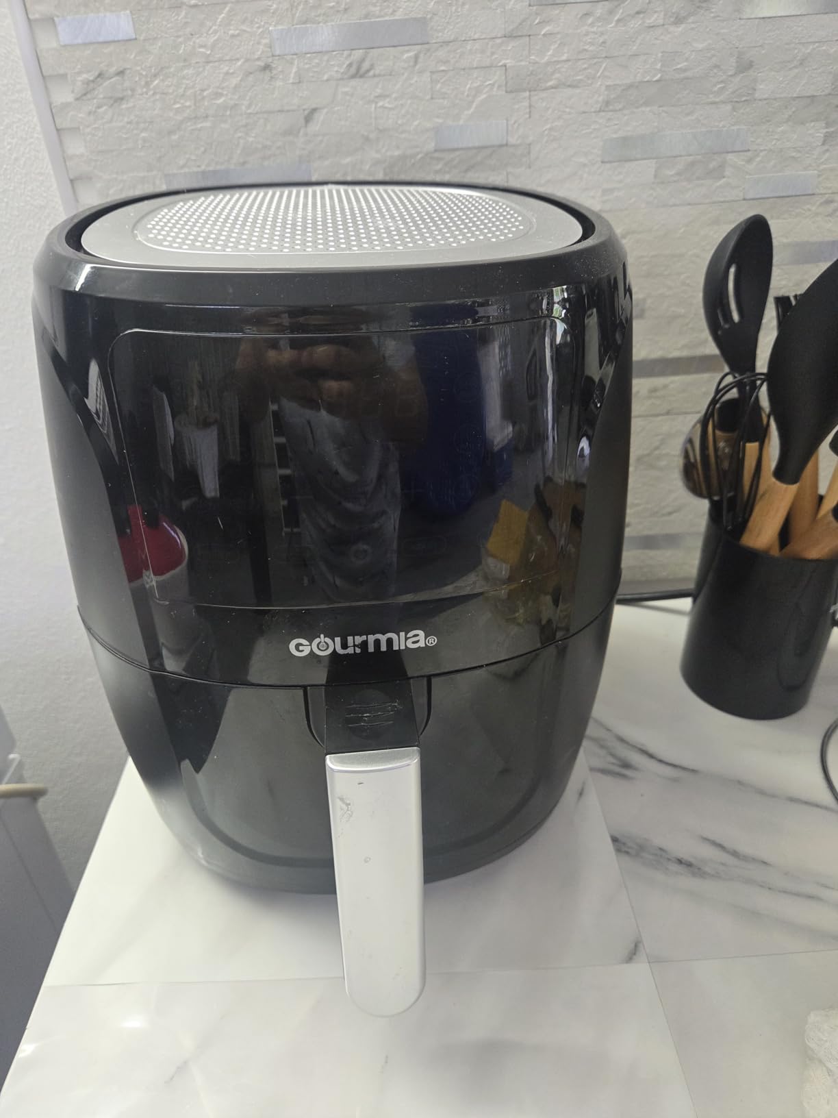 Gourmia Air Fryer - 4 Qt Basket Capacity, 12 Cooking Presets, Black customer photo 1