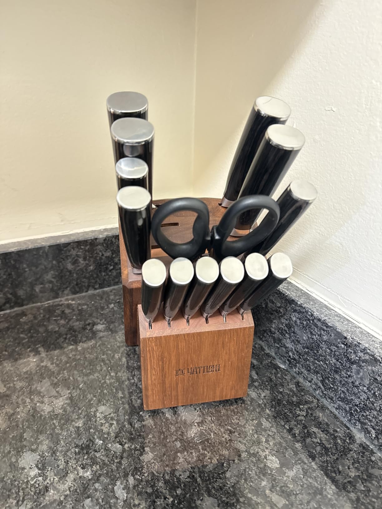 Yatoshi Knives Magnetic Kitchen Knife Block Set - Japanese 67 Layer High-Grade VG-10 Steel Knives, Sharp, G10 Handle Professional Kitchen Knife Set - Black Damascus (6 pieces) customer photo 2