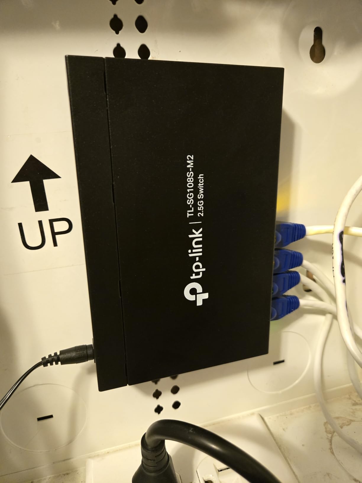 TP-Link TL-SG108S-M2, 8-Port Multi-Gigabit 2.5G Unmanaged Ethernet Switch customer photo 1