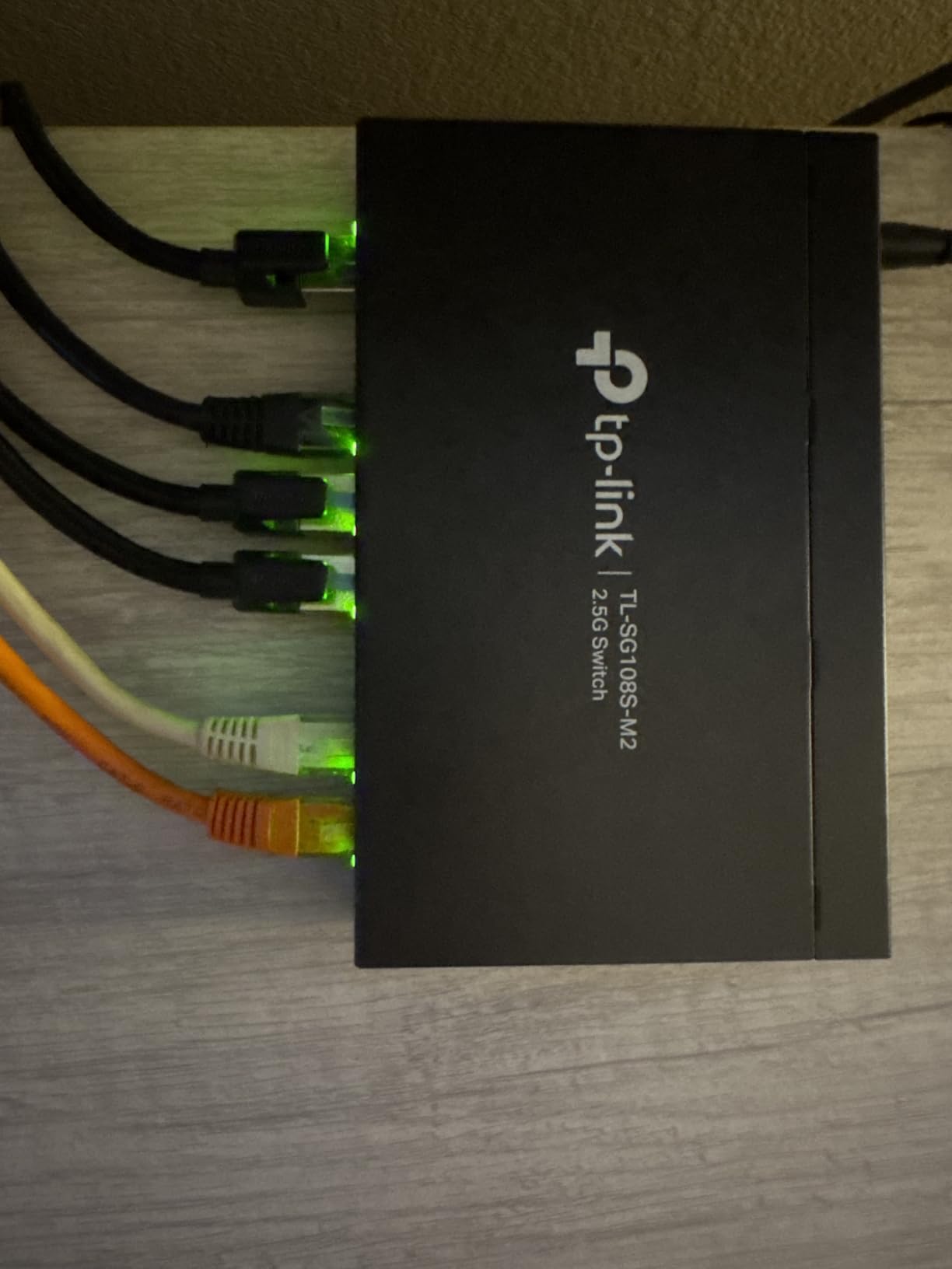 TP-Link TL-SG108S-M2, 8-Port Multi-Gigabit 2.5G Unmanaged Ethernet Switch customer photo 2