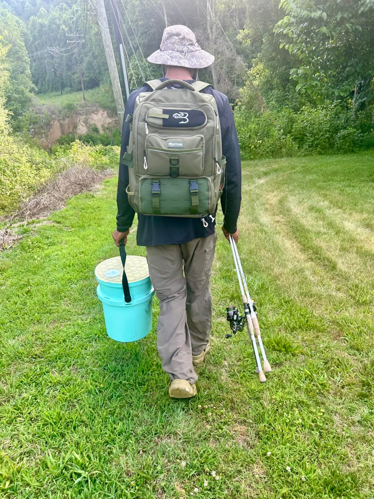 Baitium Fishing Backpack, Tackle Bag With Rod Holders, 40L Capacity With Cooler, Rain Cover, Insulated Pocket, 4 Tackle Trays Included- (Green) customer photo 1