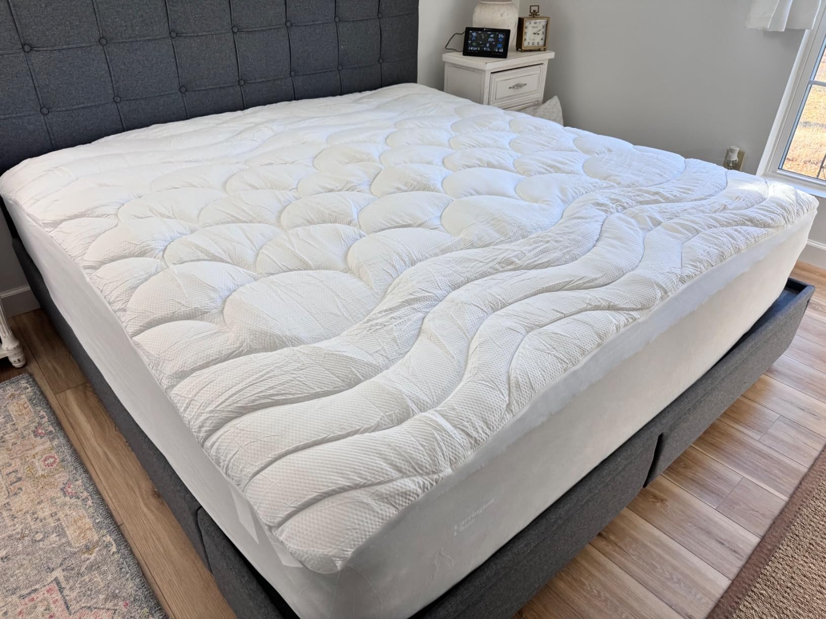 ELVEN HOME Queen Mattress Pad for Back & Hip Pain Relief, Pillow Top Cooling Bed Topper Quilted Fitted, Hotel Quality Deep Pocket Soft Queen Mattress Protector Cover Washable (60x80 inch, Grey) customer photo 1