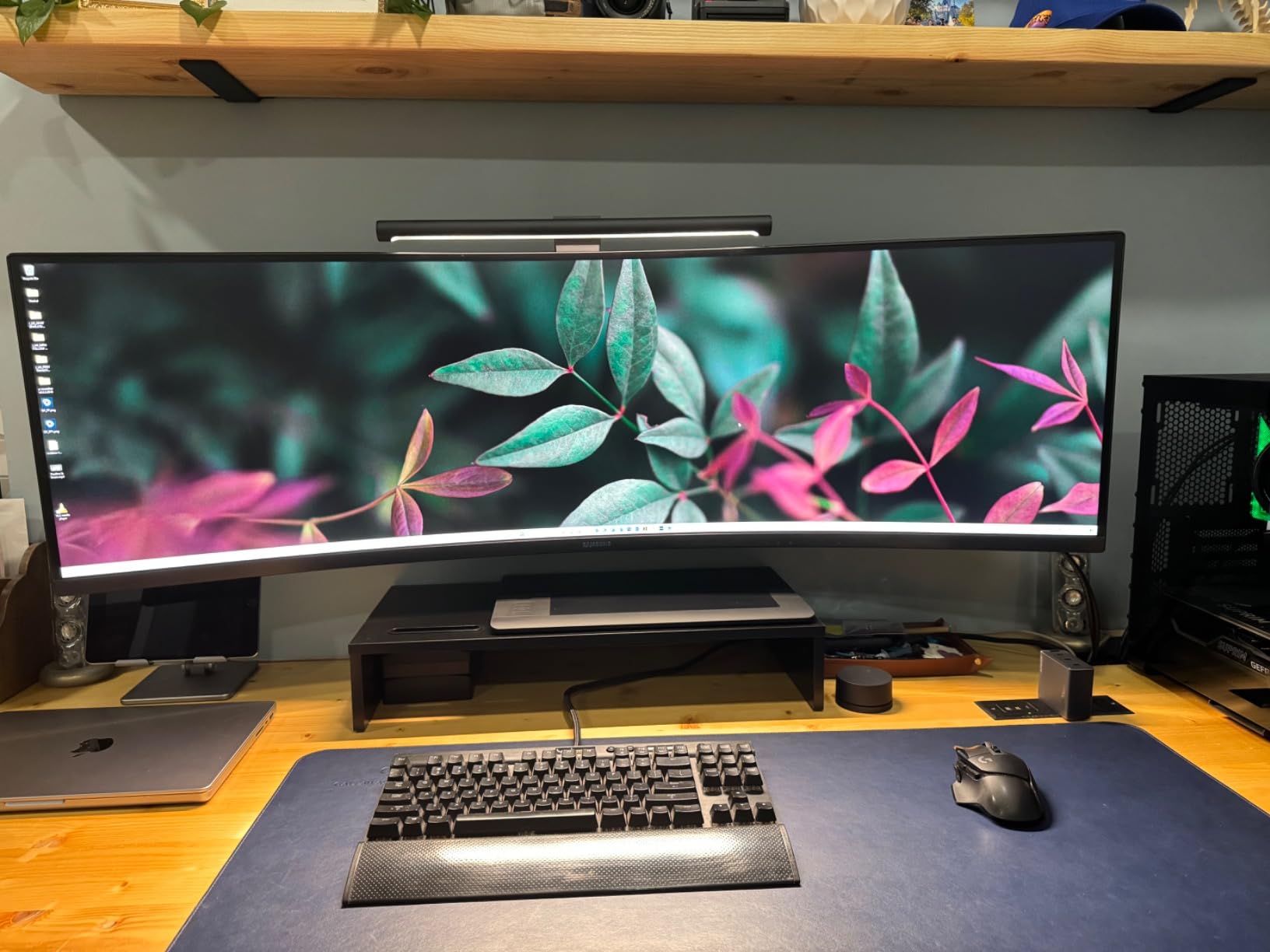 Xiaomi Mi Computer Monitor Light Bar - Easy Installation, Extra Computer Lighting w/o Taking Desktop Space, with Wireless Remote Control Adjusting Lights Easily customer photo 1