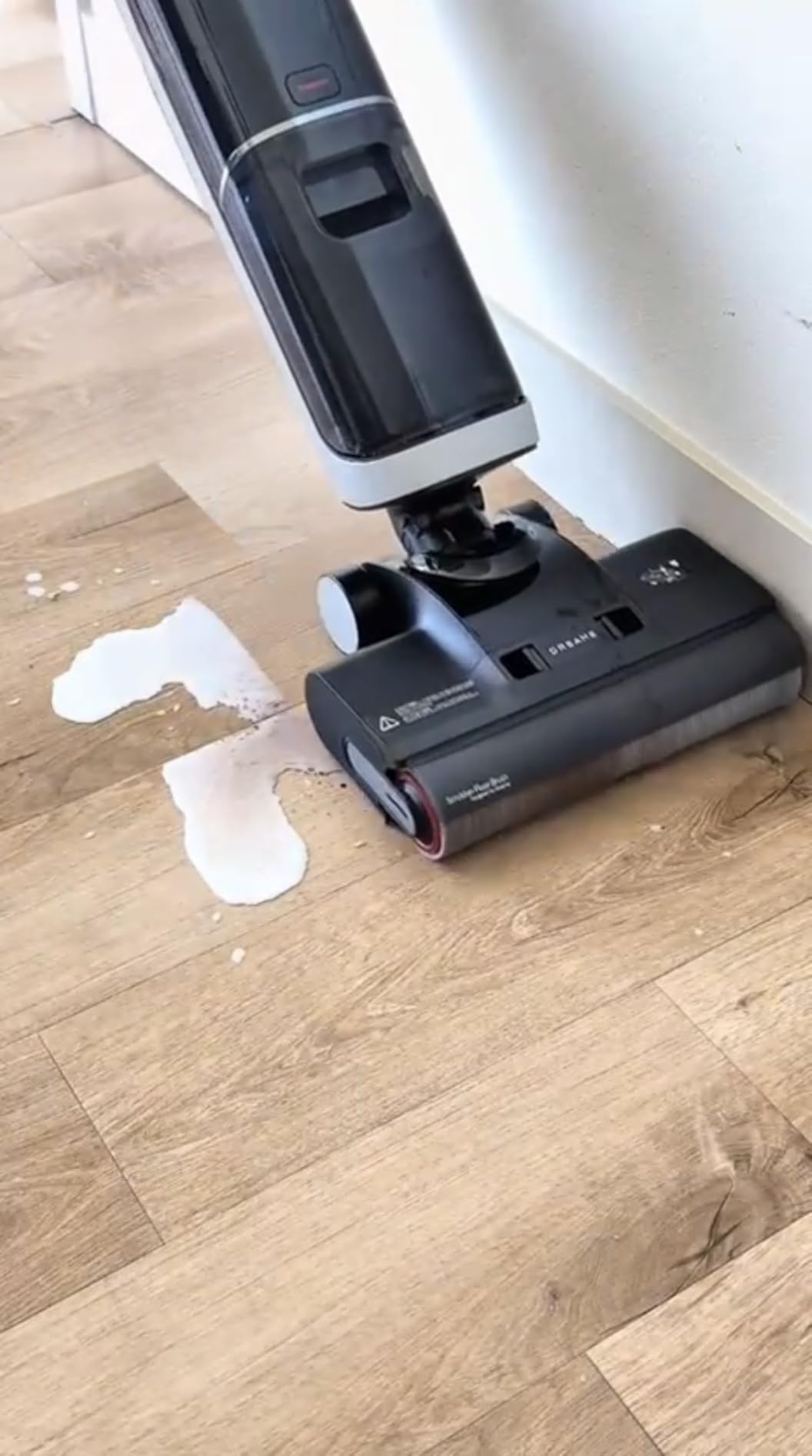 dreame H14 Cordless Vacuum Mop, 180° Lie-Flat Wet Dry Vacuum cleaner, 140°F Brush Washing, Fast Hot Air Drying in 5Mins, Smart Hard Floor Cleaner Machine with Powerful Suction, Great for Sticky Messes customer photo 1