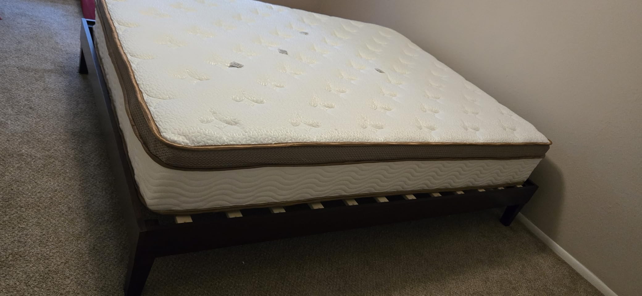 BedStory Queen Mattress 14 Inch - Firm Hybrid Mattress with Orthopedic Spinal Support for Back Pain - 2.0mm Advanced Pocket Spring and Motion Isolation Technology, CertiPUR-US Certified customer photo 1