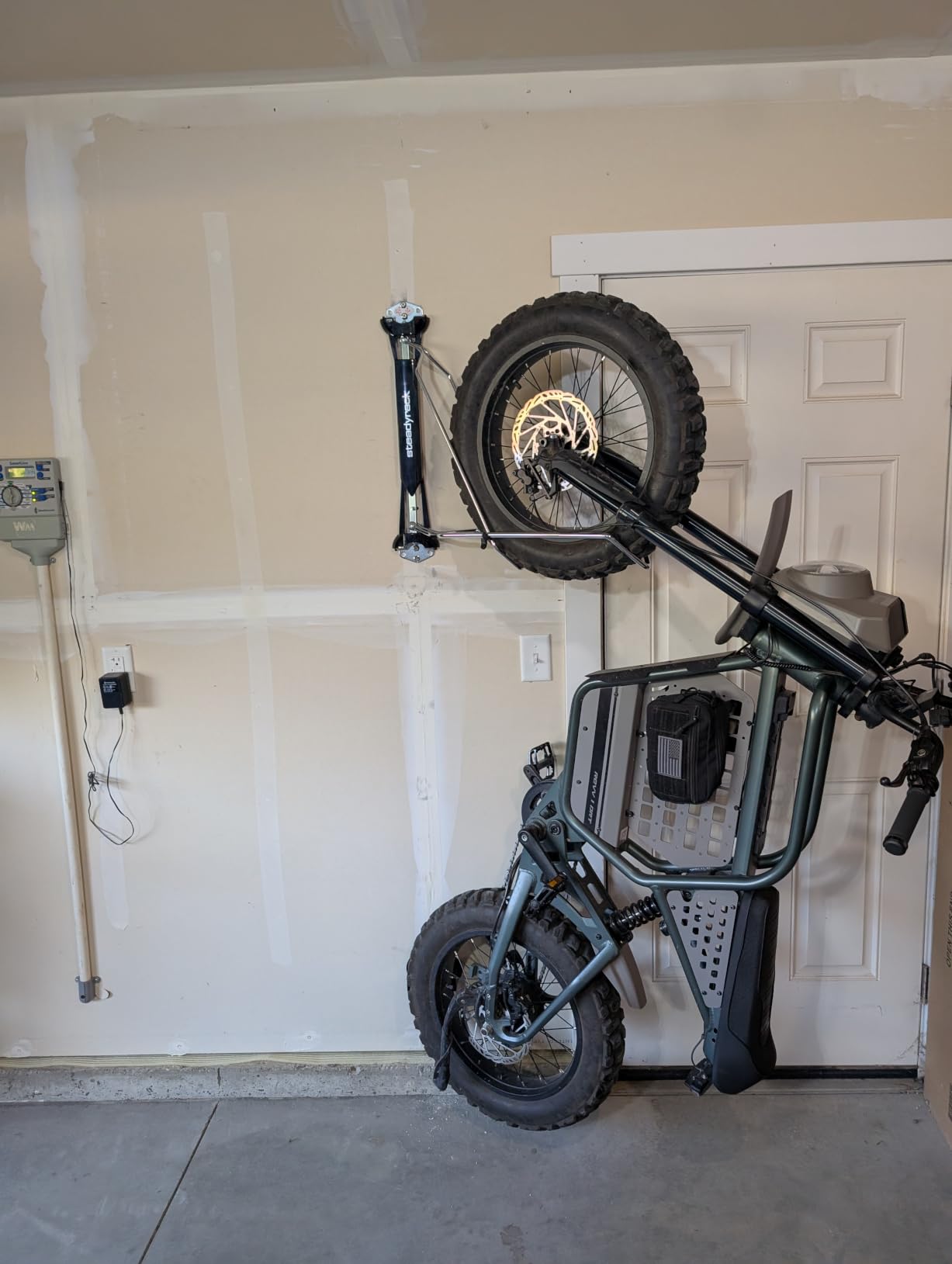 Steadyrack Swivel Bike Wall Mount, Vertical Mountain Bike Rack, Garage customer photo 2
