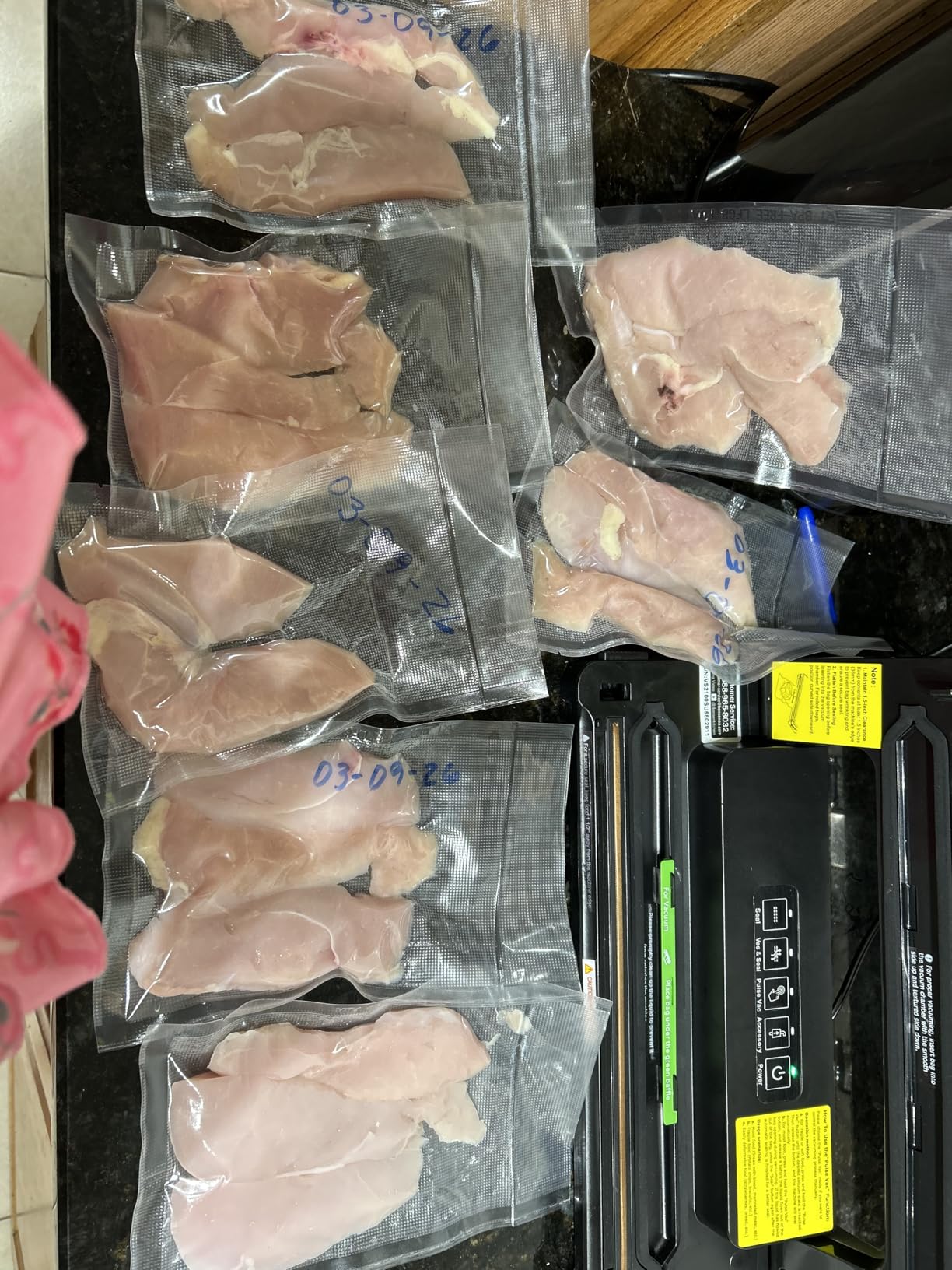 Bonsenkitchen Vacuum Sealer Machine With 5 Vacuum Bags,Black customer photo 2