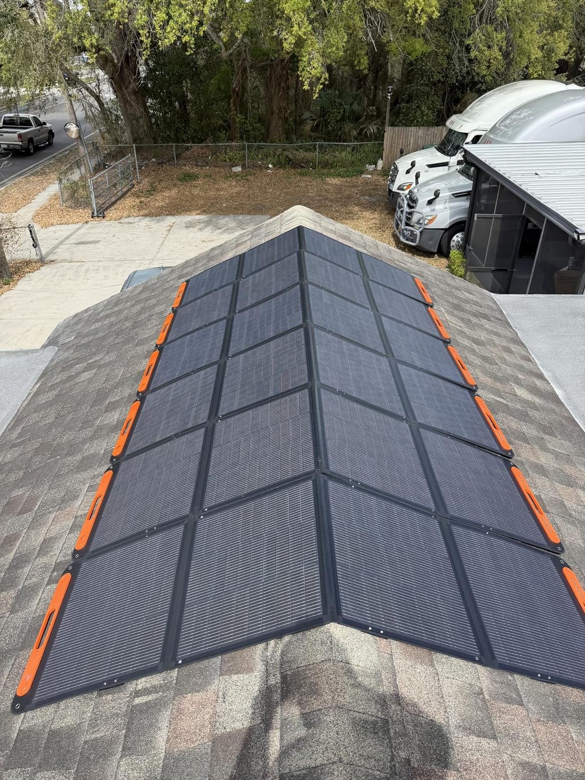 Jackery SolarSaga 200W Portable Solar Panel,Bifacial customer photo 1