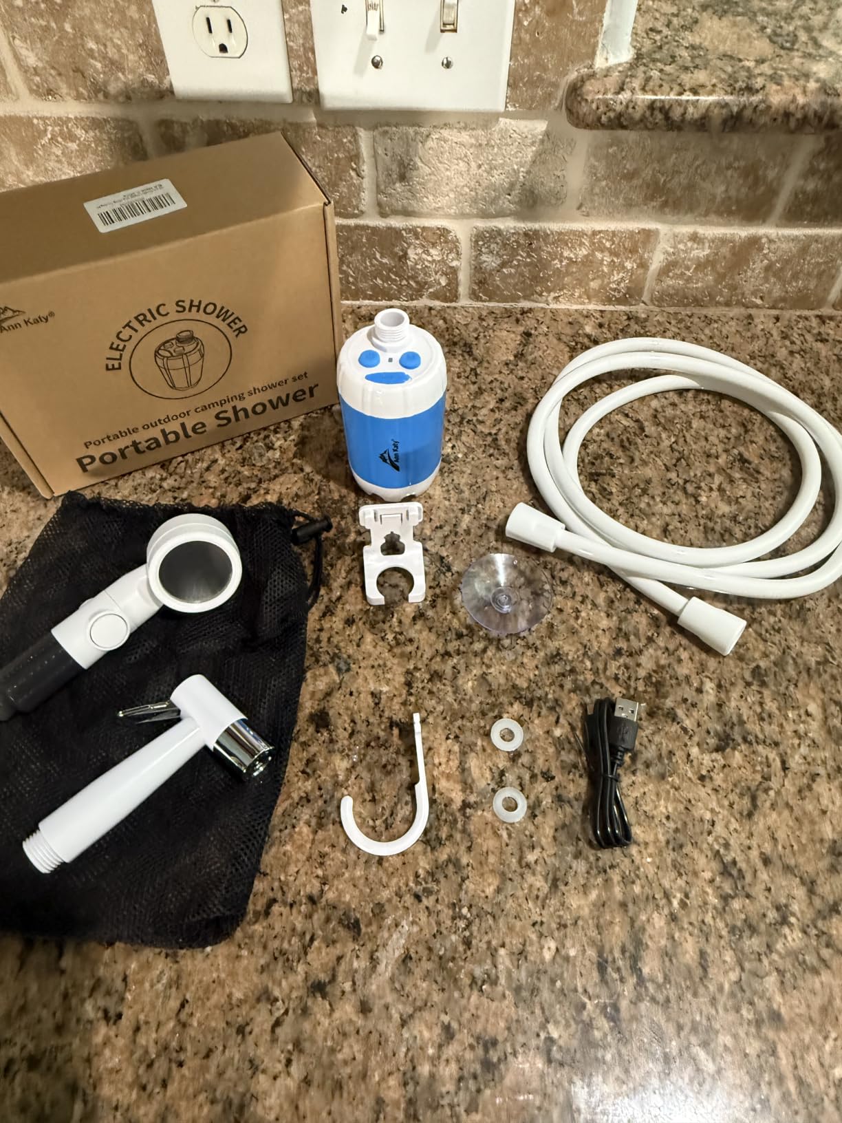 Ann Katy Portable Camping Shower Pump,Rechargeable Electric Outdoor Shower customer photo 1