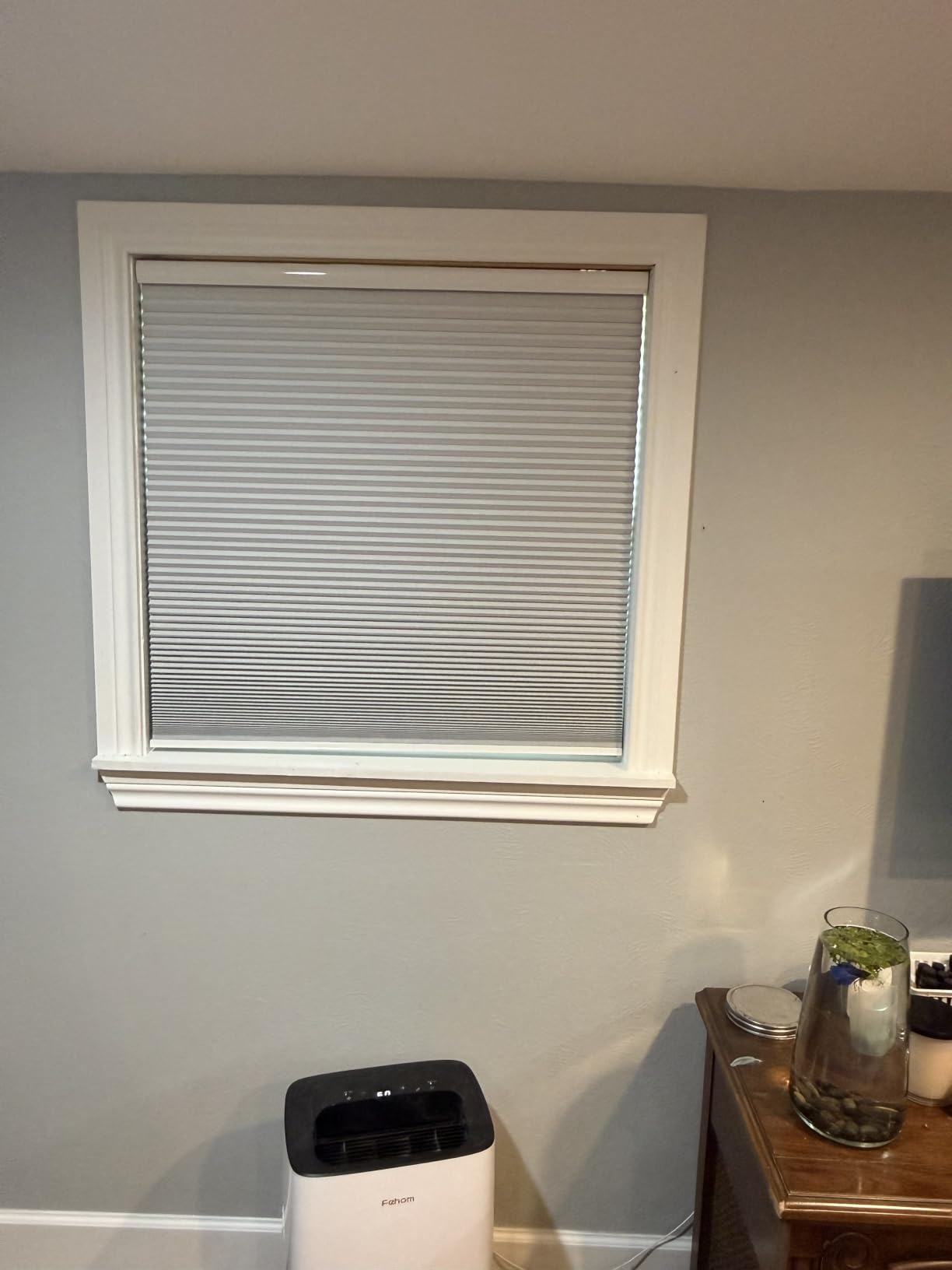 Changshade Cordless Cellular Shades, Motorized Blackout Room Darkening Black Out Honeycomb Blinds for Indoor Windows Bedroom, Pull Down Pleated Accordion Blind Easy Install, Custom Size, White customer photo 1