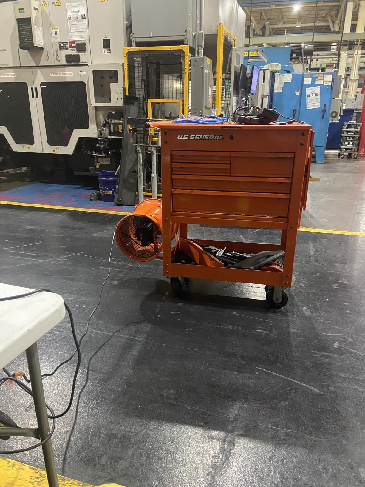 VEVOR Air Mover Blower Fan 12 Inch, 3198CFM 585W with 33ft Flexible Duct, Industrial Portable Ventilator Blower/Exhaust customer photo 2