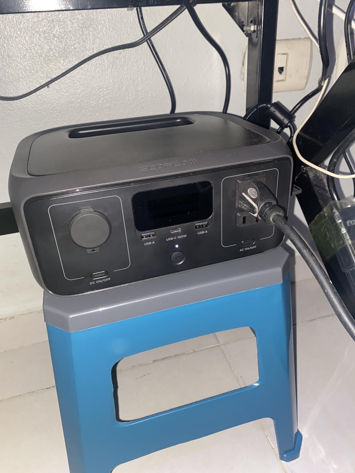 EF ECOFLOW Portable Power Station RIVER 3, 245Wh 550W customer photo 1