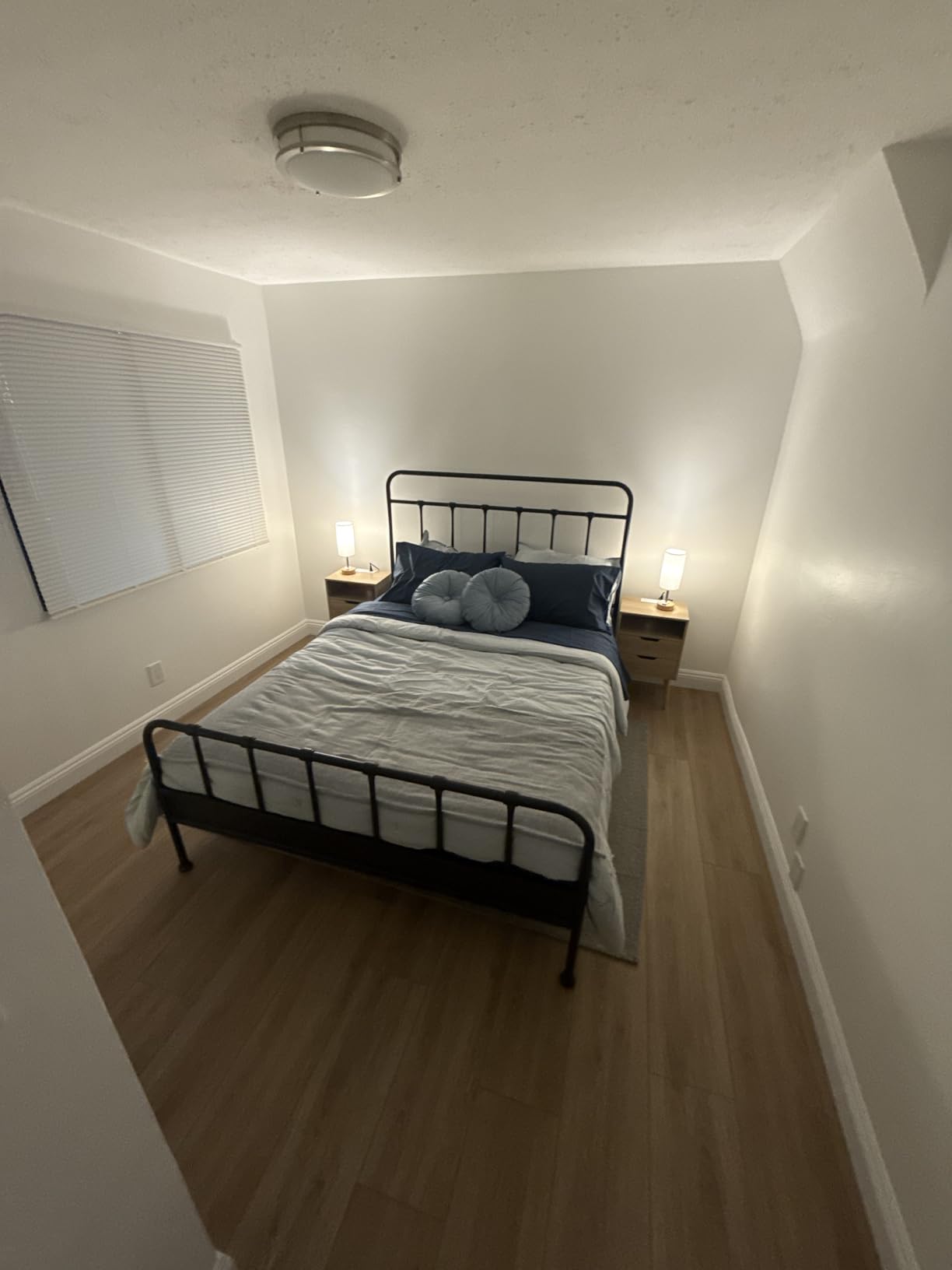 Dicoool Bedside Table Lamp for Bedroom - 3-Way Dimmable Touch Lamp, USB A+C customer photo 2